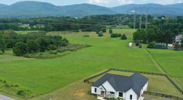643 CATTLE SCALES RD, WAYNESBORO, Virginia 22980, 3 Bedrooms Bedrooms, ,2 BathroomsBathrooms,Residential,643 CATTLE SCALES RD,673559 MLS # 673559