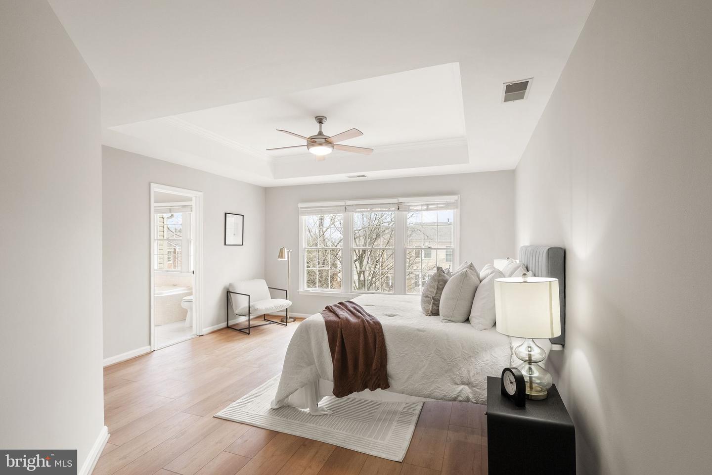 105 SHEPHERDSON LN NE, VIENNA, Virginia 22180, 4 Bedrooms Bedrooms, ,3 BathroomsBathrooms,Residential,For sale,105 SHEPHERDSON LN NE,VAFX2286066 MLS # VAFX2286066