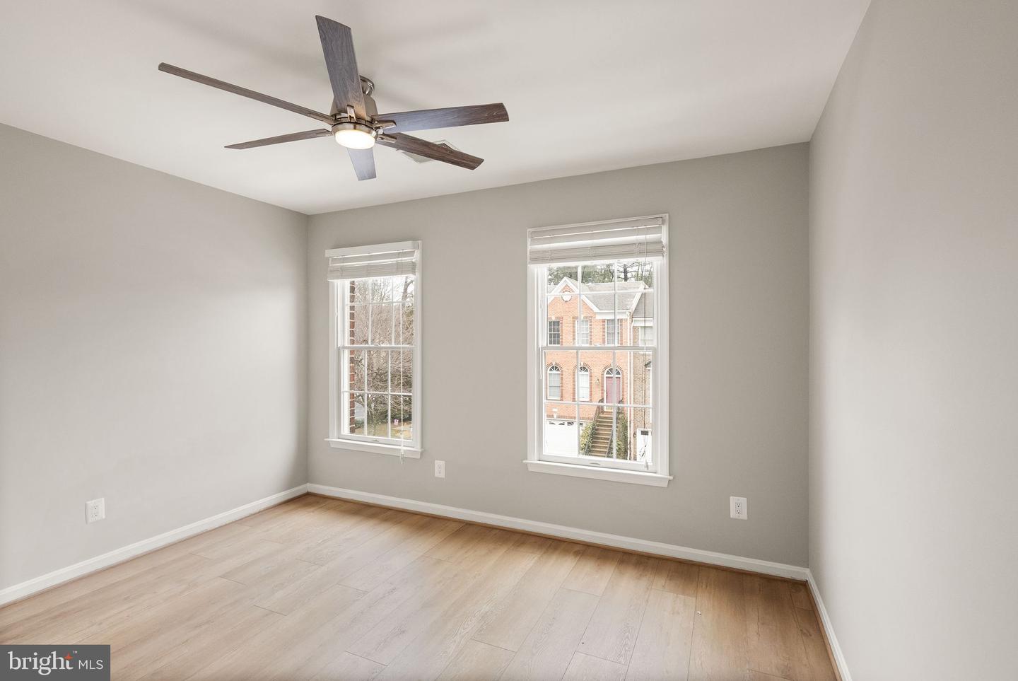 105 SHEPHERDSON LN NE, VIENNA, Virginia 22180, 4 Bedrooms Bedrooms, ,3 BathroomsBathrooms,Residential,For sale,105 SHEPHERDSON LN NE,VAFX2286066 MLS # VAFX2286066