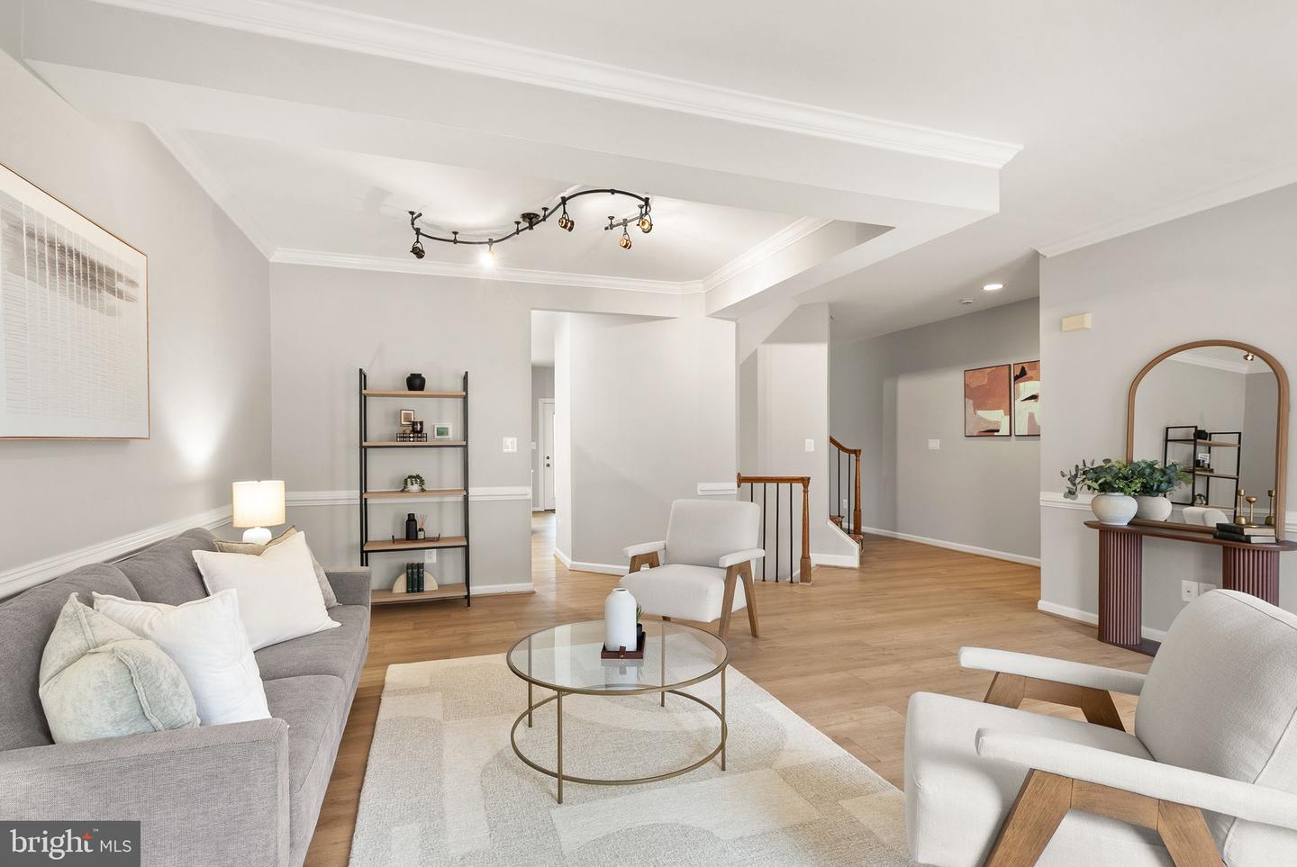 105 SHEPHERDSON LN NE, VIENNA, Virginia 22180, 4 Bedrooms Bedrooms, ,3 BathroomsBathrooms,Residential,For sale,105 SHEPHERDSON LN NE,VAFX2286066 MLS # VAFX2286066