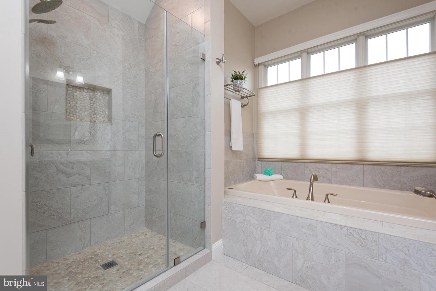 15412 ARNOLD PALMER DR, HAYMARKET, Virginia 20169, 4 Bedrooms Bedrooms, ,4 BathroomsBathrooms,Residential,For sale,15412 ARNOLD PALMER DR,VAPW2110706 MLS # VAPW2110706