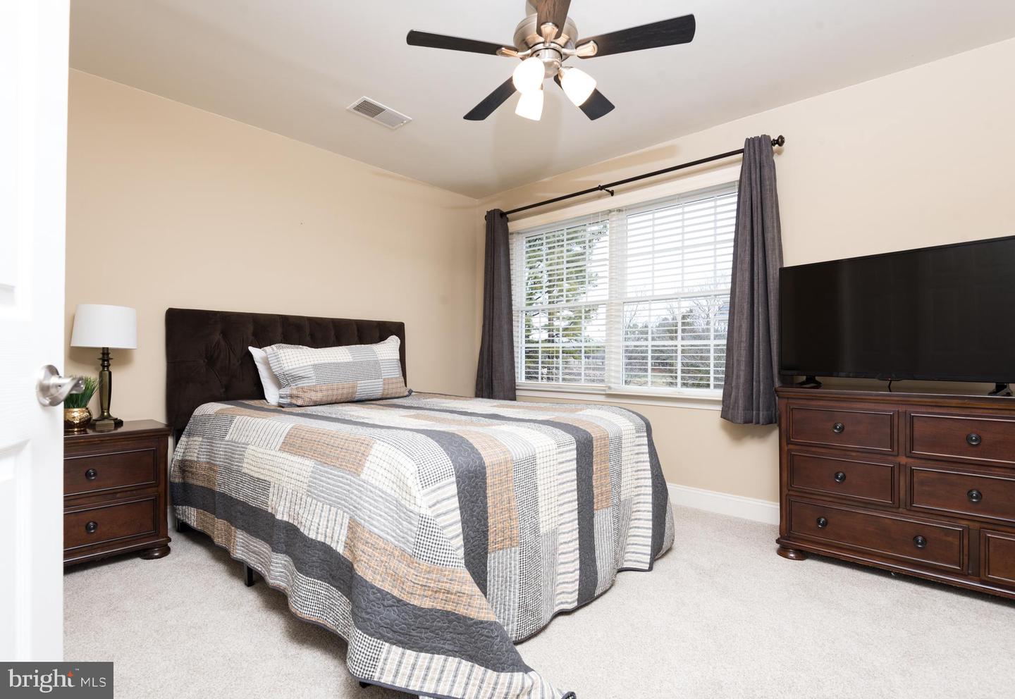 15412 ARNOLD PALMER DR, HAYMARKET, Virginia 20169, 4 Bedrooms Bedrooms, ,4 BathroomsBathrooms,Residential,For sale,15412 ARNOLD PALMER DR,VAPW2110706 MLS # VAPW2110706