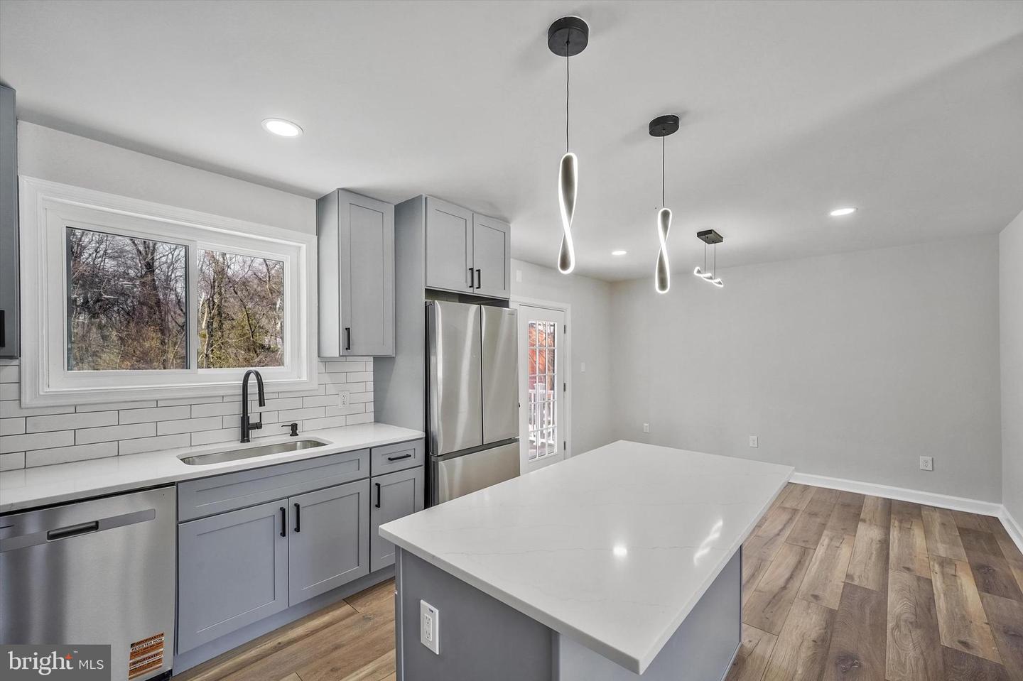 3629 PARKLANE RD, FAIRFAX, Virginia 22030, 4 Bedrooms Bedrooms, ,2 BathroomsBathrooms,Residential,For sale,3629 PARKLANE RD,VAFC2007682 MLS # VAFC2007682