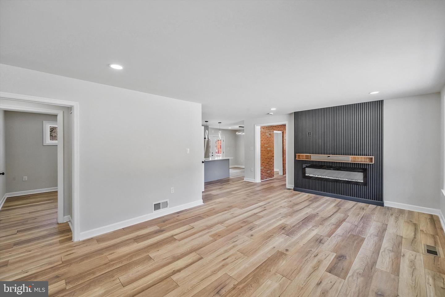 3629 PARKLANE RD, FAIRFAX, Virginia 22030, 4 Bedrooms Bedrooms, ,2 BathroomsBathrooms,Residential,For sale,3629 PARKLANE RD,VAFC2007682 MLS # VAFC2007682