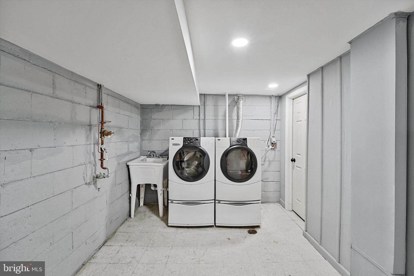 3629 PARKLANE RD, FAIRFAX, Virginia 22030, 4 Bedrooms Bedrooms, ,2 BathroomsBathrooms,Residential,For sale,3629 PARKLANE RD,VAFC2007682 MLS # VAFC2007682