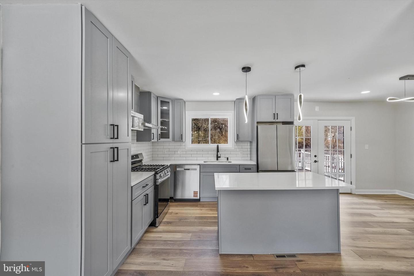 3629 PARKLANE RD, FAIRFAX, Virginia 22030, 4 Bedrooms Bedrooms, ,2 BathroomsBathrooms,Residential,For sale,3629 PARKLANE RD,VAFC2007682 MLS # VAFC2007682