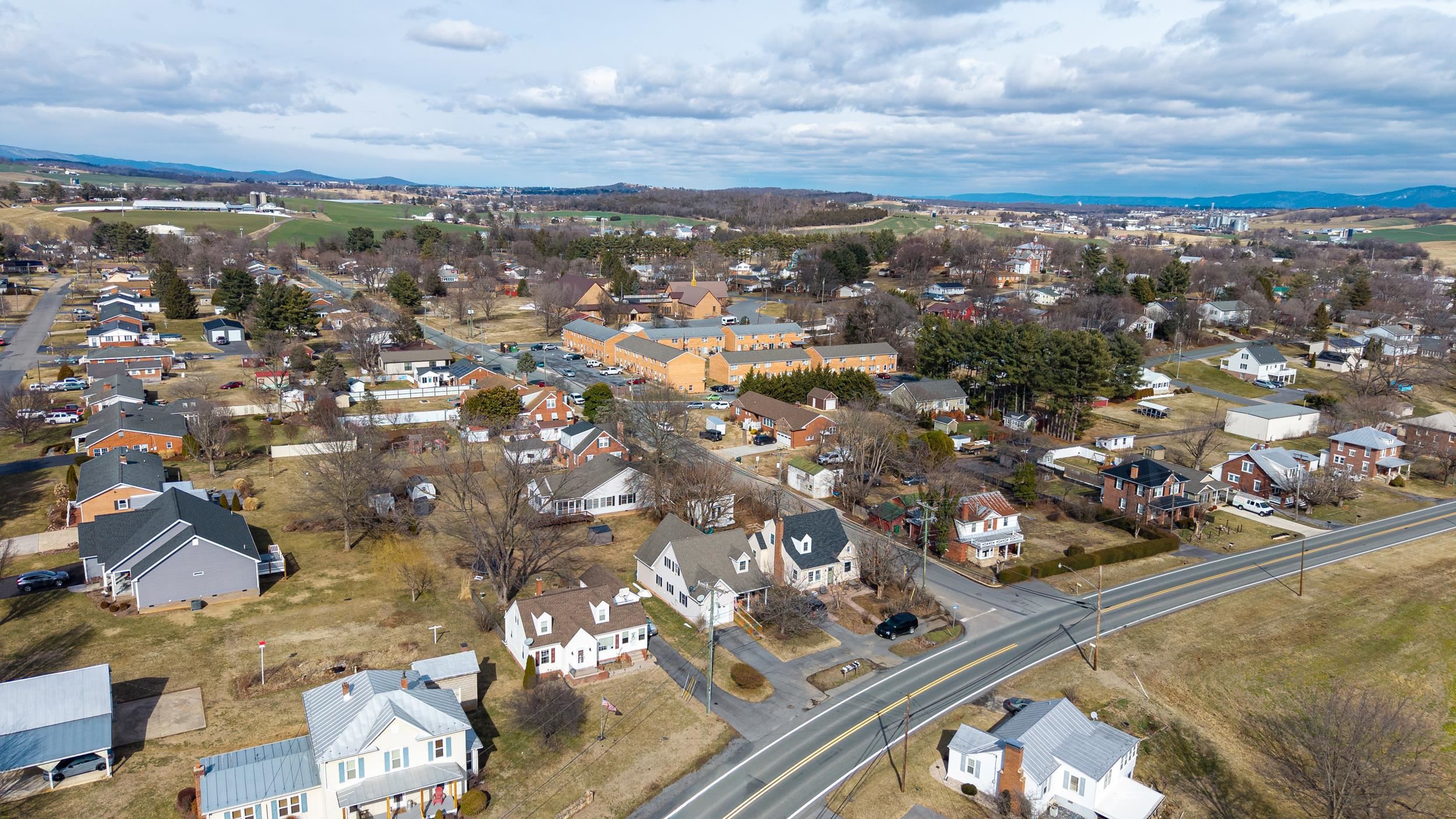620 MASON ST, DAYTON, Virginia 22821, 4 Bedrooms Bedrooms, ,2 BathroomsBathrooms,Residential,620 MASON ST,673564 MLS # 673564 620 MASON ST, DAYTON, Virginia 22821, 4 Bedrooms Bedrooms, ,2 BathroomsBathrooms,Residential,620 MASON ST,673564 MLS # 673564