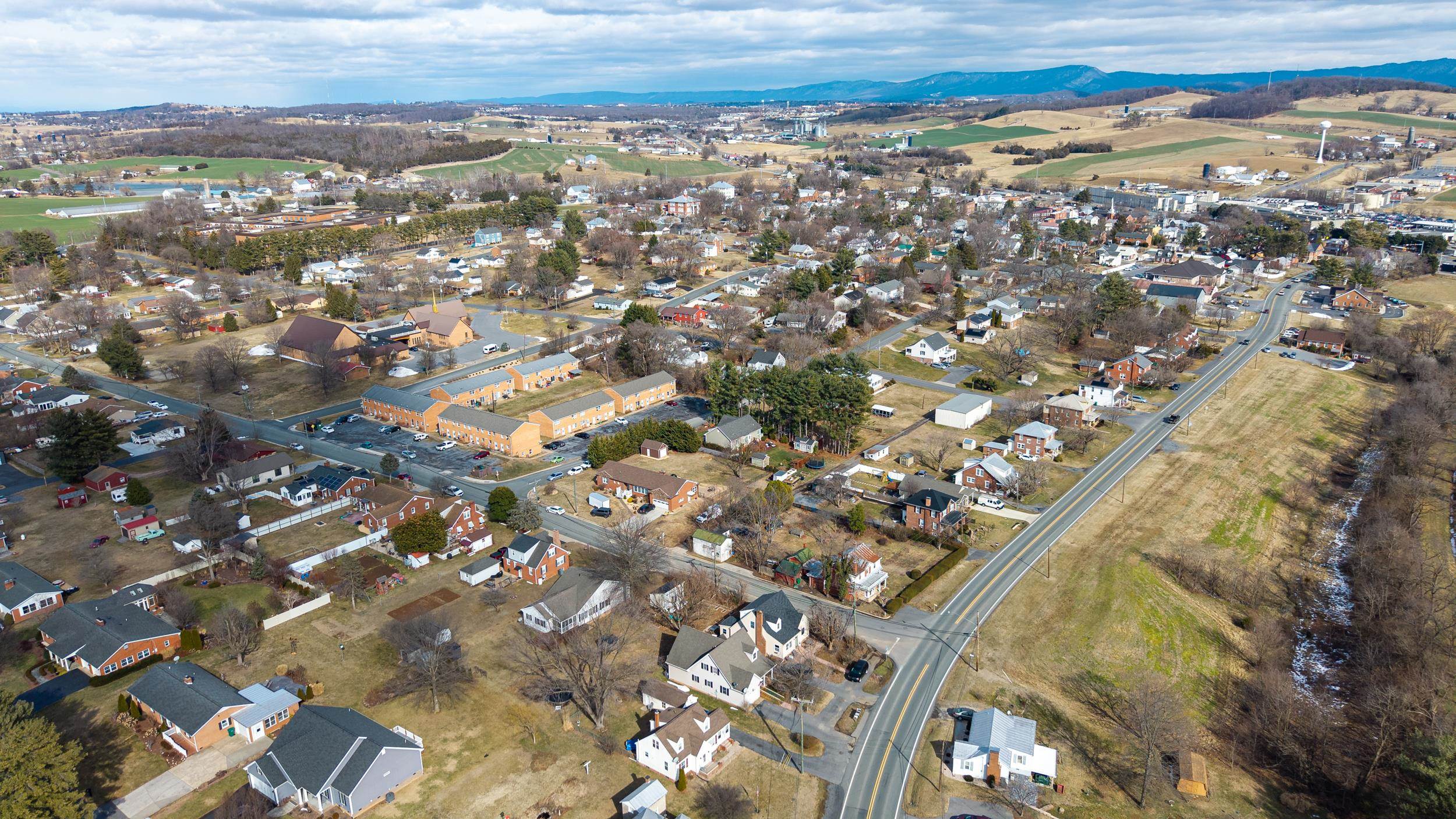 620 MASON ST, DAYTON, Virginia 22821, 4 Bedrooms Bedrooms, ,2 BathroomsBathrooms,Residential,620 MASON ST,673564 MLS # 673564 620 MASON ST, DAYTON, Virginia 22821, 4 Bedrooms Bedrooms, ,2 BathroomsBathrooms,Residential,620 MASON ST,673564 MLS # 673564