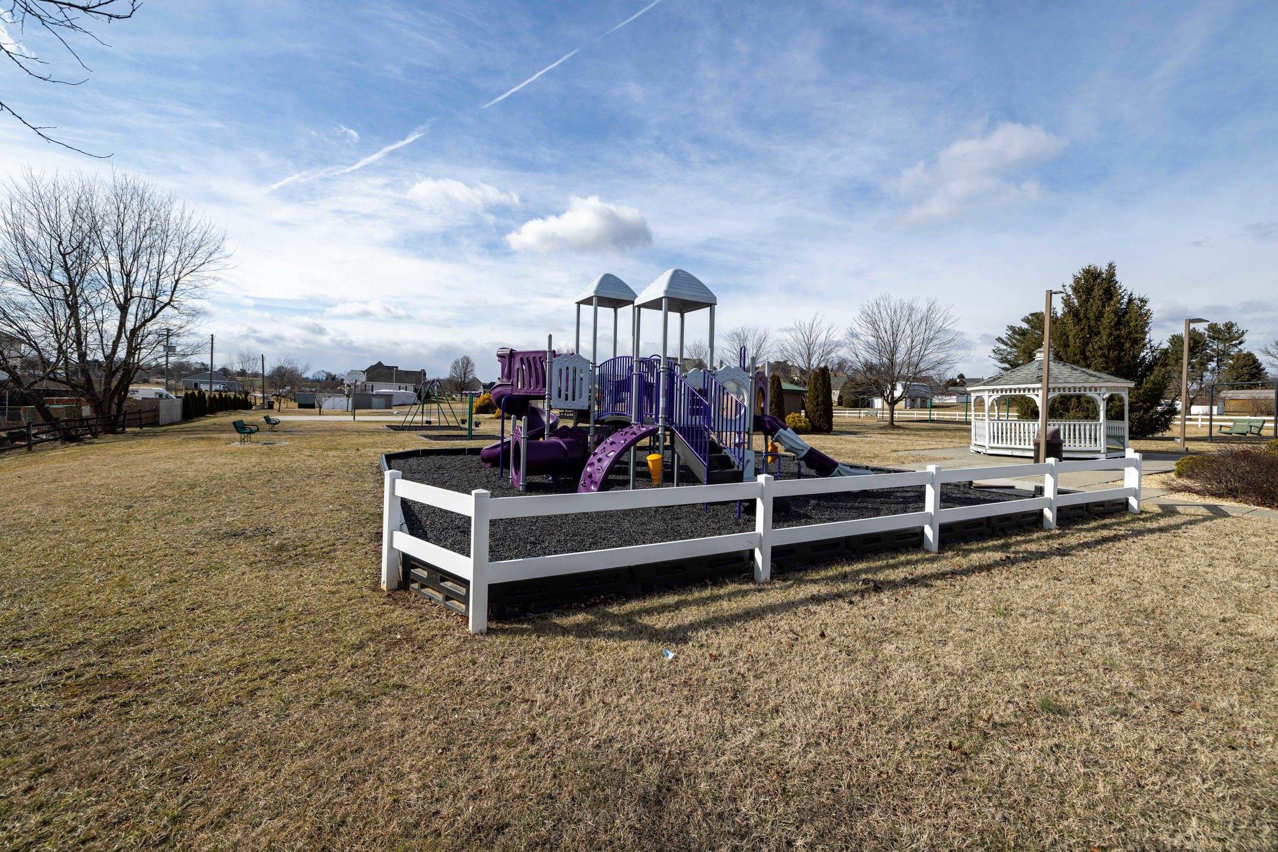 620 MASON ST, DAYTON, Virginia 22821, 4 Bedrooms Bedrooms, ,2 BathroomsBathrooms,Residential,620 MASON ST,673564 MLS # 673564 620 MASON ST, DAYTON, Virginia 22821, 4 Bedrooms Bedrooms, ,2 BathroomsBathrooms,Residential,620 MASON ST,673564 MLS # 673564