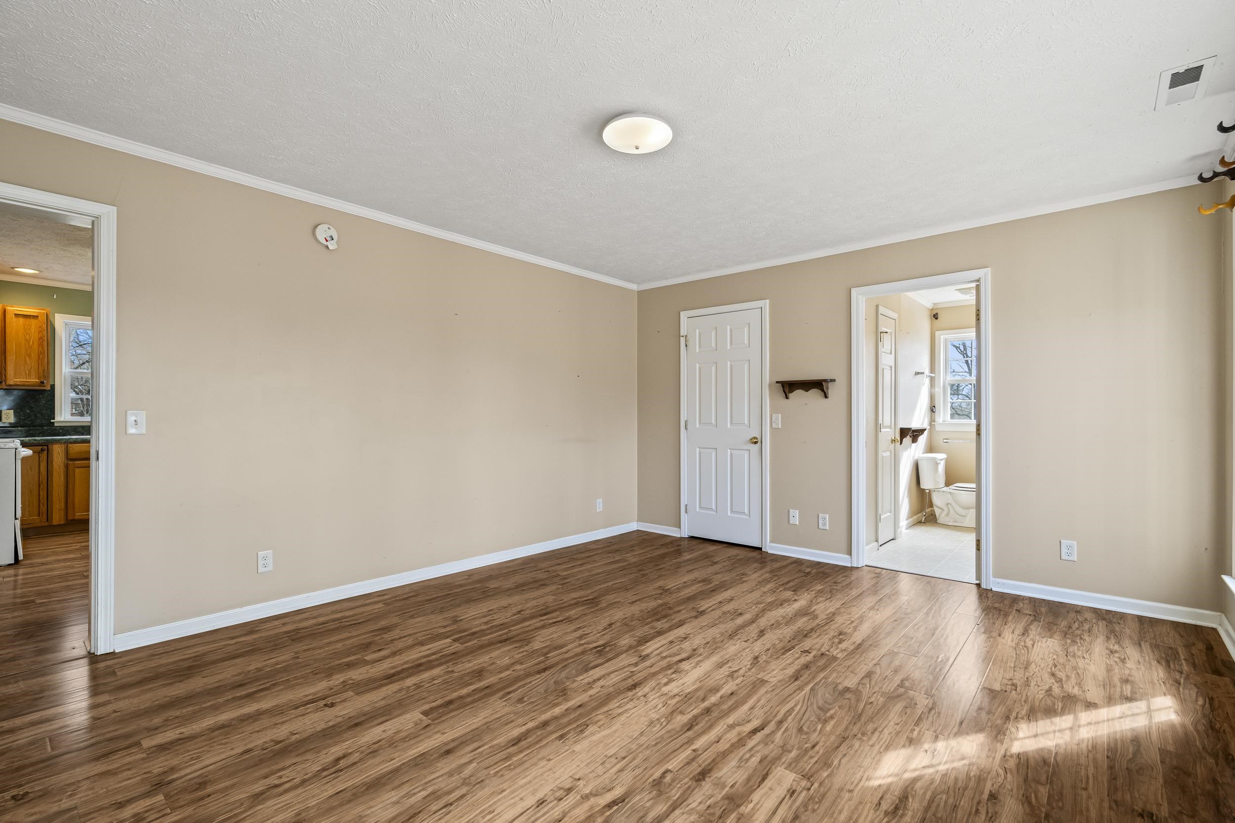 212A W BANK ST, BRIDGEWATER, Virginia 22812, 3 Bedrooms Bedrooms, ,3 BathroomsBathrooms,Residential,212A W BANK ST,673566 MLS # 673566 212A W BANK ST, BRIDGEWATER, Virginia 22812, 3 Bedrooms Bedrooms, ,3 BathroomsBathrooms,Residential,212A W BANK ST,673566 MLS # 673566