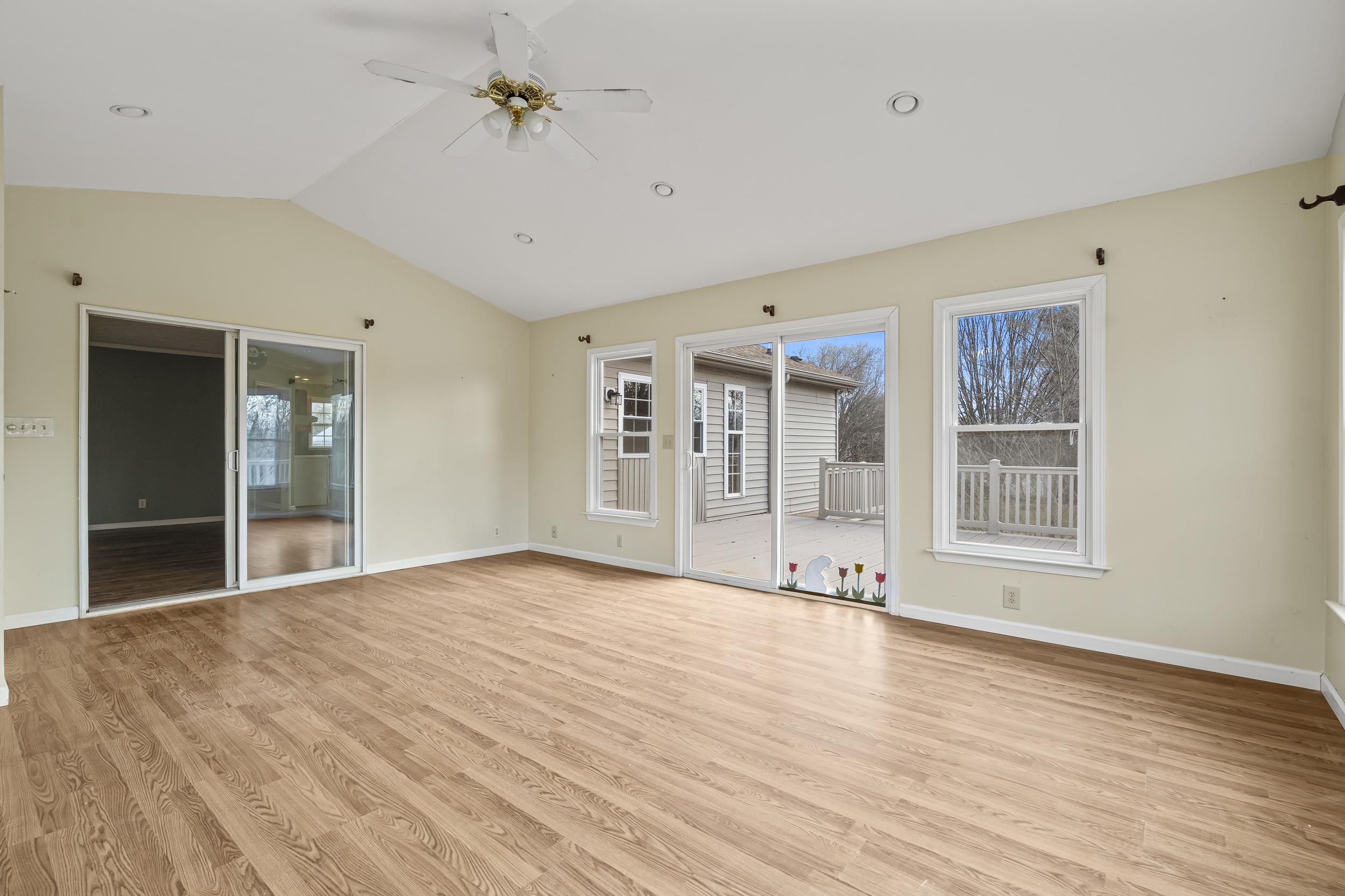 212A W BANK ST, BRIDGEWATER, Virginia 22812, 3 Bedrooms Bedrooms, ,3 BathroomsBathrooms,Residential,212A W BANK ST,673566 MLS # 673566 212A W BANK ST, BRIDGEWATER, Virginia 22812, 3 Bedrooms Bedrooms, ,3 BathroomsBathrooms,Residential,212A W BANK ST,673566 MLS # 673566