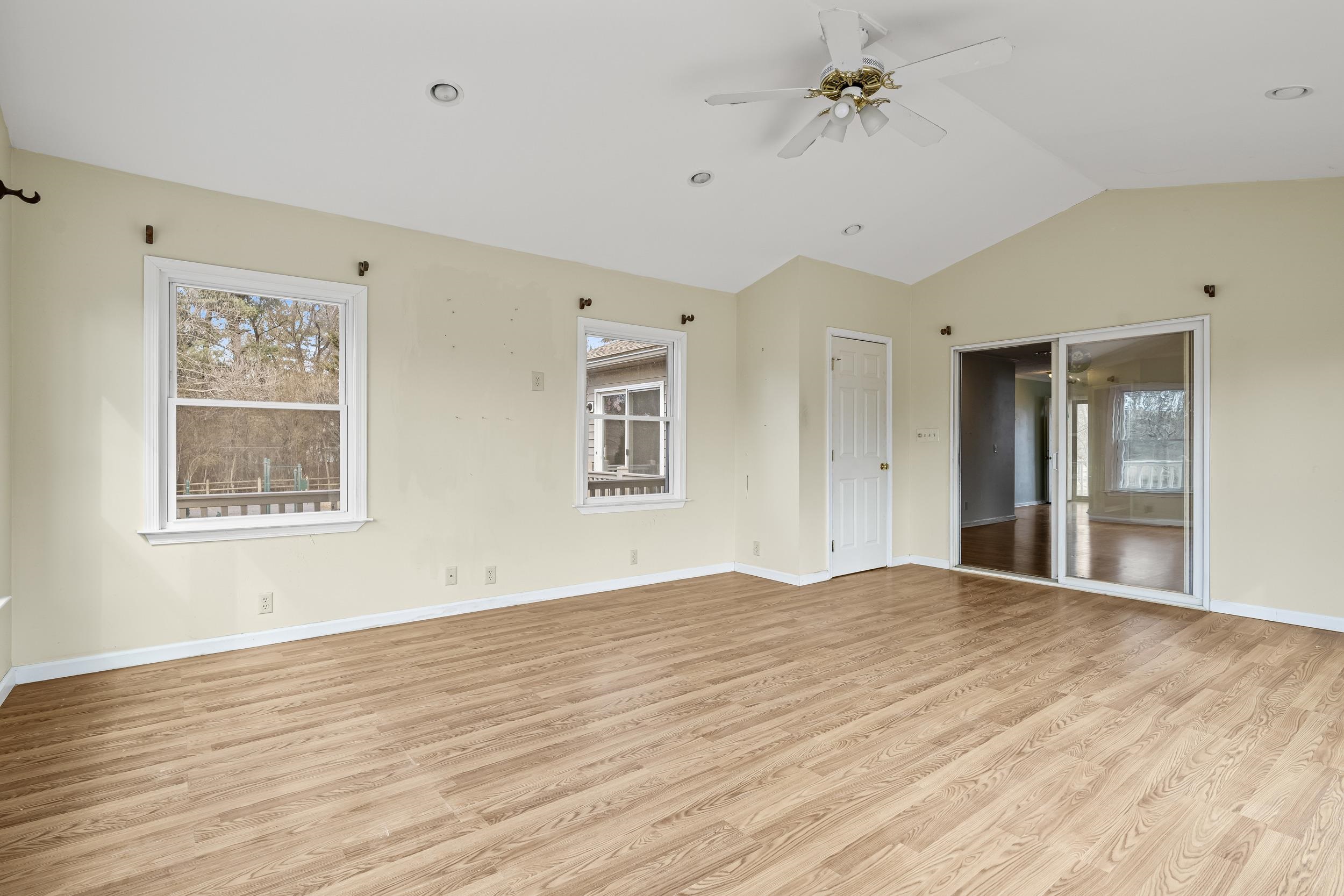 212A W BANK ST, BRIDGEWATER, Virginia 22812, 3 Bedrooms Bedrooms, ,3 BathroomsBathrooms,Residential,212A W BANK ST,673566 MLS # 673566 212A W BANK ST, BRIDGEWATER, Virginia 22812, 3 Bedrooms Bedrooms, ,3 BathroomsBathrooms,Residential,212A W BANK ST,673566 MLS # 673566