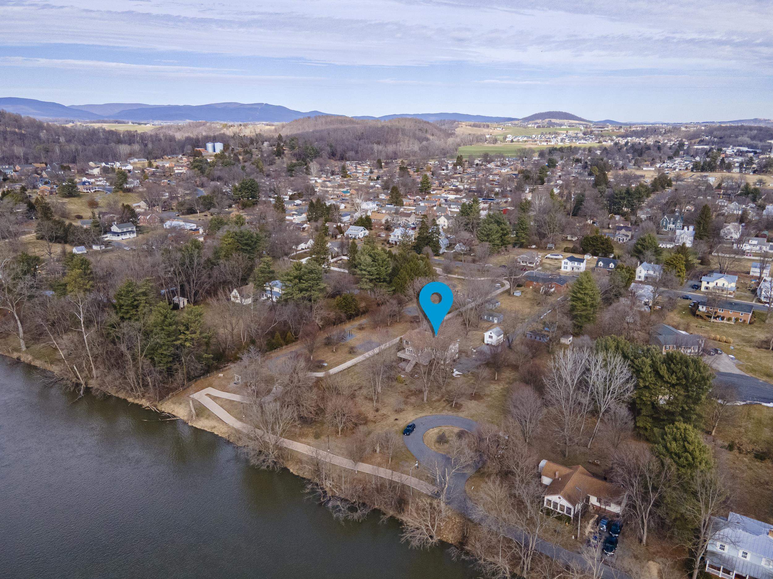 212A W BANK ST, BRIDGEWATER, Virginia 22812, 3 Bedrooms Bedrooms, ,3 BathroomsBathrooms,Residential,212A W BANK ST,673566 MLS # 673566 212A W BANK ST, BRIDGEWATER, Virginia 22812, 3 Bedrooms Bedrooms, ,3 BathroomsBathrooms,Residential,212A W BANK ST,673566 MLS # 673566