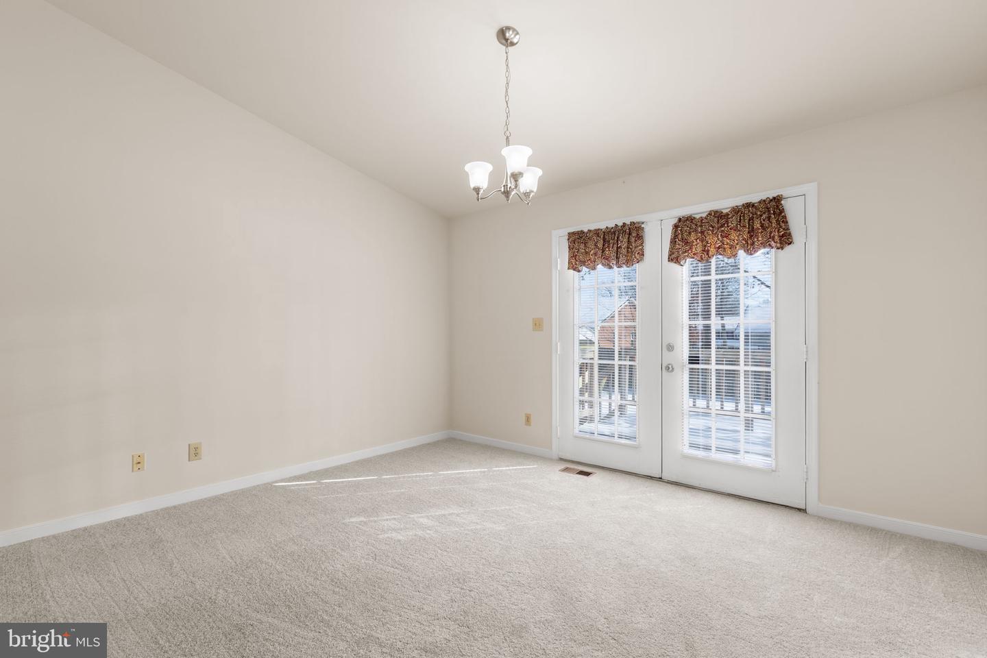 5404 LEAVELLS CROSSING DR, FREDERICKSBURG, Virginia 22407, 3 Bedrooms Bedrooms, ,2 BathroomsBathrooms,Residential,For sale,5404 LEAVELLS CROSSING DR,VASP2038958 MLS # VASP2038958