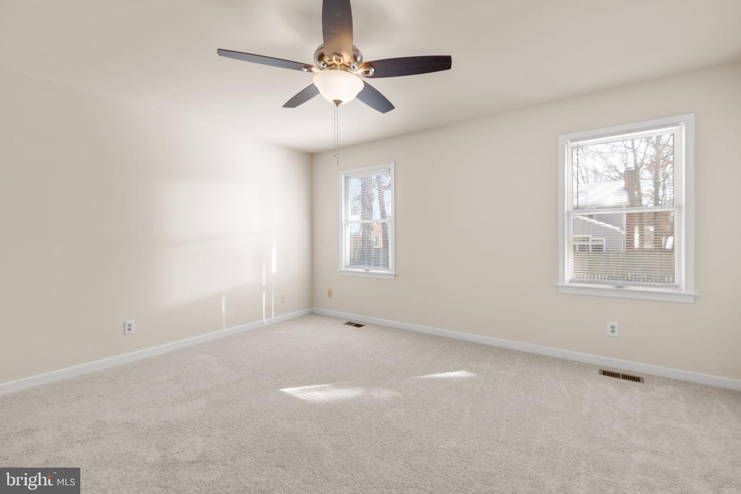 5404 LEAVELLS CROSSING DR, FREDERICKSBURG, Virginia 22407, 3 Bedrooms Bedrooms, ,2 BathroomsBathrooms,Residential,For sale,5404 LEAVELLS CROSSING DR,VASP2038958 MLS # VASP2038958