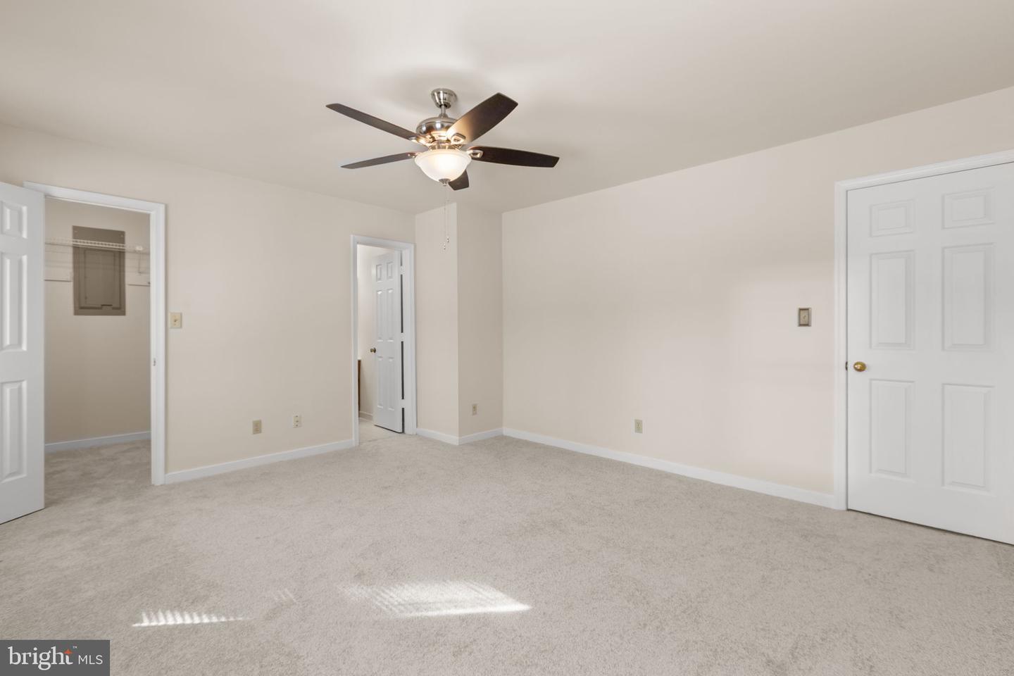 5404 LEAVELLS CROSSING DR, FREDERICKSBURG, Virginia 22407, 3 Bedrooms Bedrooms, ,2 BathroomsBathrooms,Residential,For sale,5404 LEAVELLS CROSSING DR,VASP2038958 MLS # VASP2038958