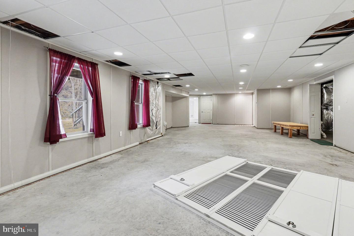 6408 MATTHEW LN, MINERAL, Virginia 23117, 3 Bedrooms Bedrooms, 11 Rooms Rooms,4 BathroomsBathrooms,Residential,For sale,6408 MATTHEW LN,VASP2038960 MLS # VASP2038960