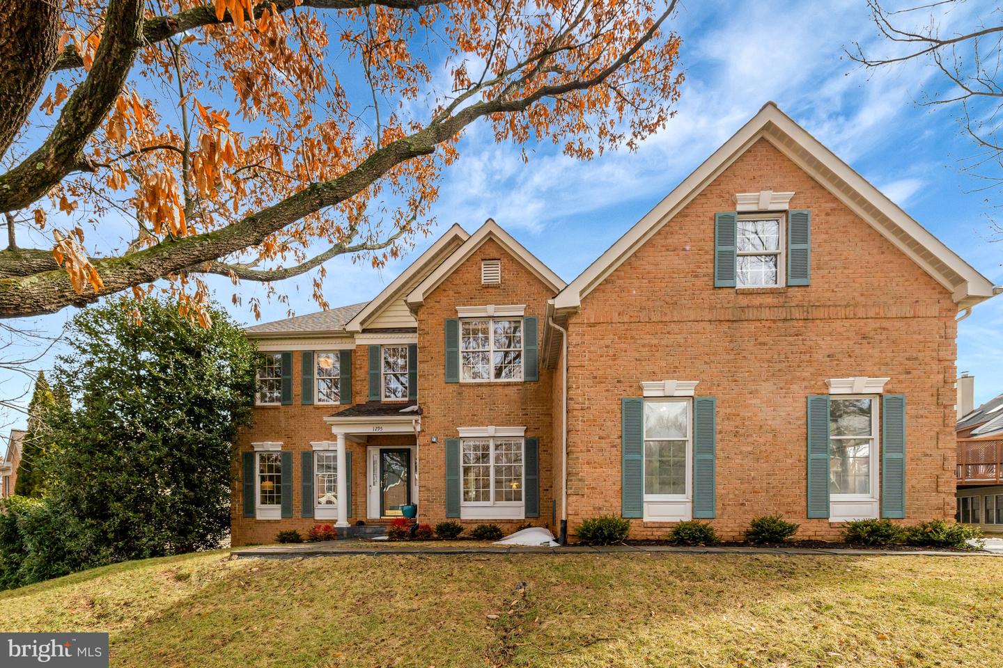 1295 GATESMEADOW WAY, RESTON, Virginia 20194, 4 Bedrooms Bedrooms, ,4 BathroomsBathrooms,Residential,For sale,1295 GATESMEADOW WAY,VAFX2288792 MLS # VAFX2288792