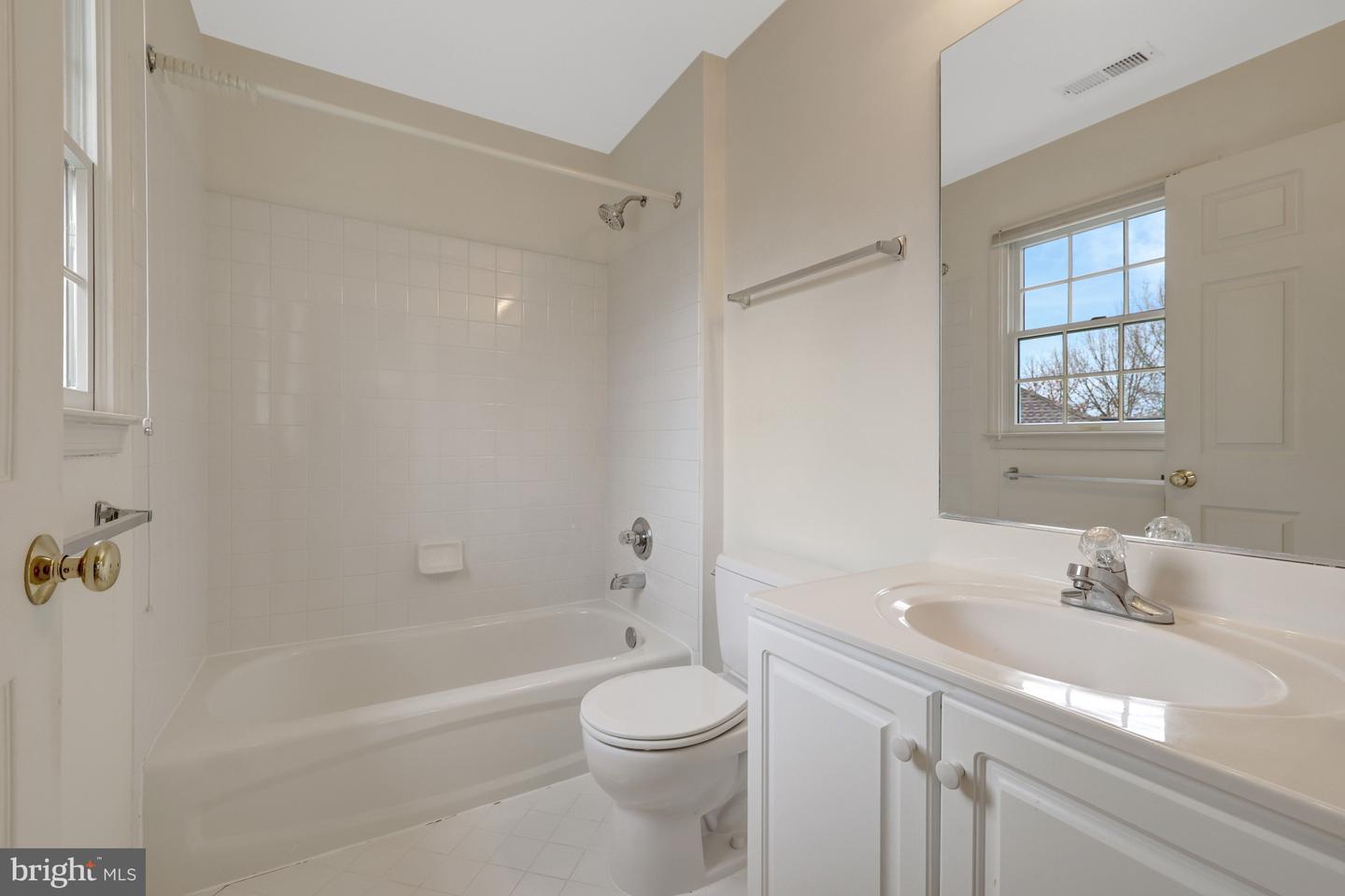 1295 GATESMEADOW WAY, RESTON, Virginia 20194, 4 Bedrooms Bedrooms, ,4 BathroomsBathrooms,Residential,For sale,1295 GATESMEADOW WAY,VAFX2288792 MLS # VAFX2288792