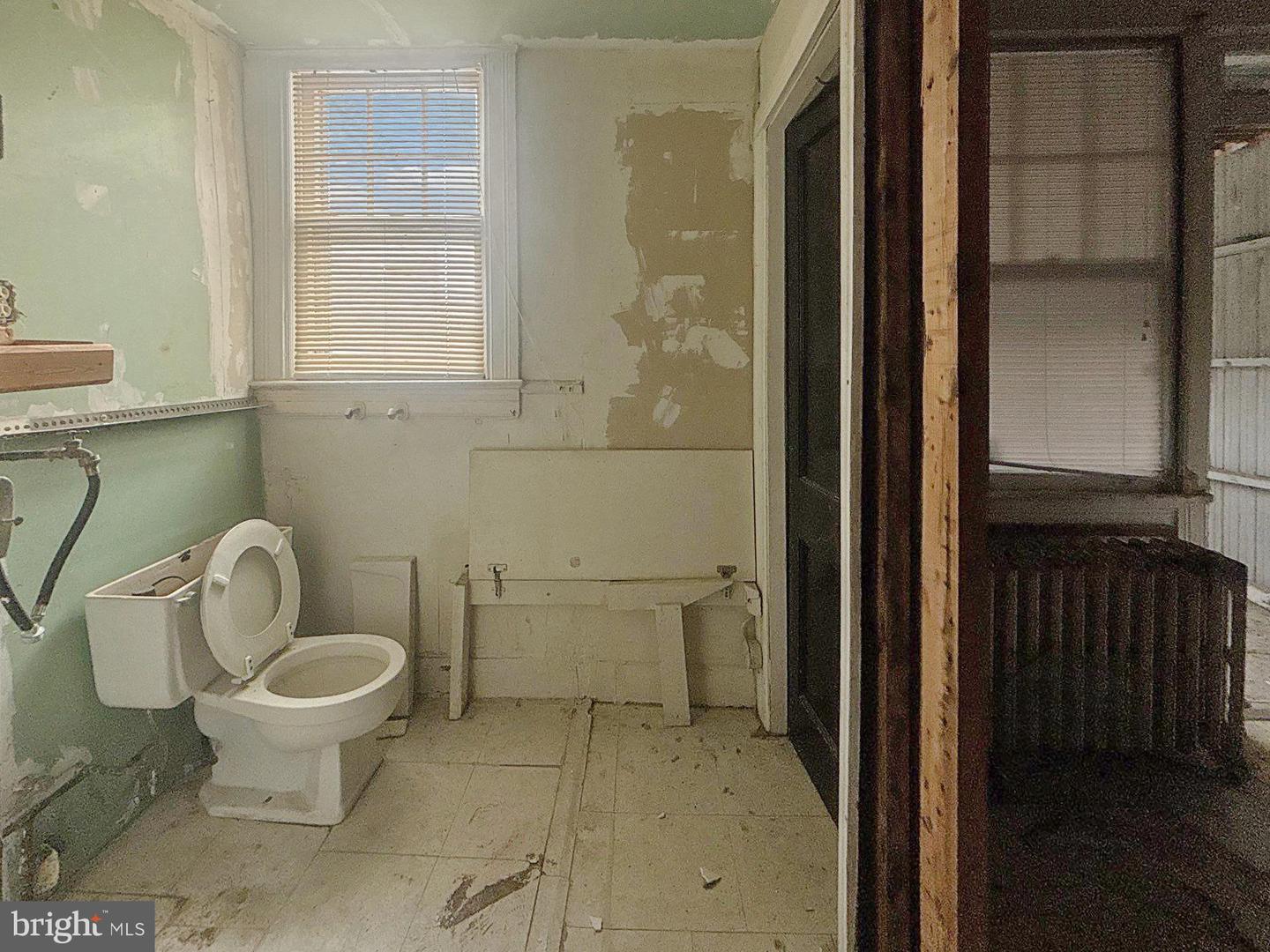 1469 RIDGE PL SE, WASHINGTON, District Of Columbia 20020, 2 Bedrooms Bedrooms, ,1 BathroomBathrooms,Residential,For sale,1469 RIDGE PL SE,DCDC2244484 MLS # DCDC2244484