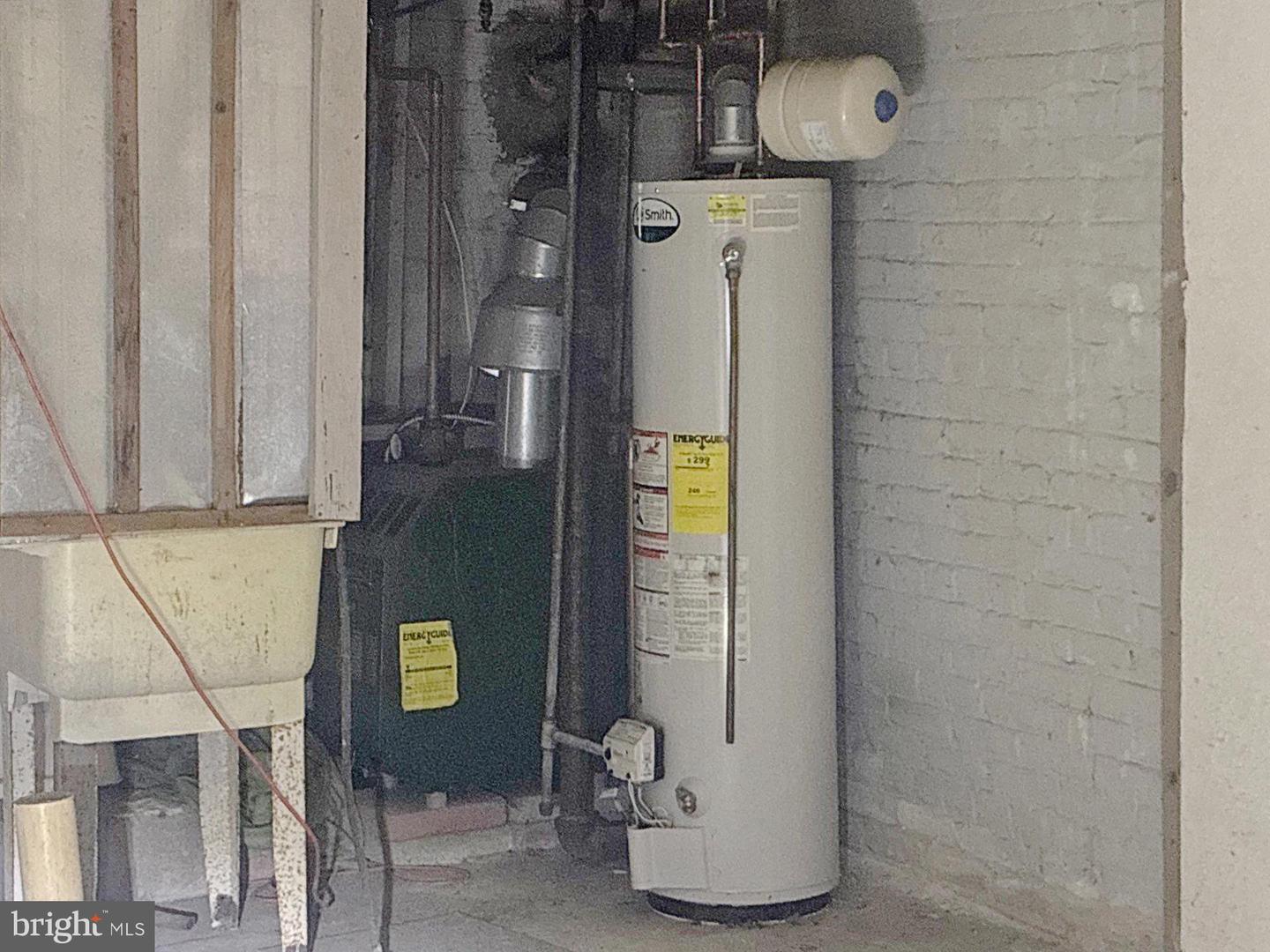 1469 RIDGE PL SE, WASHINGTON, District Of Columbia 20020, 2 Bedrooms Bedrooms, ,1 BathroomBathrooms,Residential,For sale,1469 RIDGE PL SE,DCDC2244484 MLS # DCDC2244484