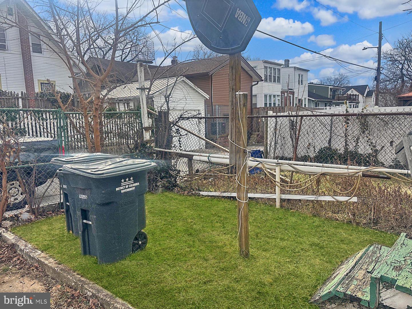 1469 RIDGE PL SE, WASHINGTON, District Of Columbia 20020, 2 Bedrooms Bedrooms, ,1 BathroomBathrooms,Residential,For sale,1469 RIDGE PL SE,DCDC2244484 MLS # DCDC2244484