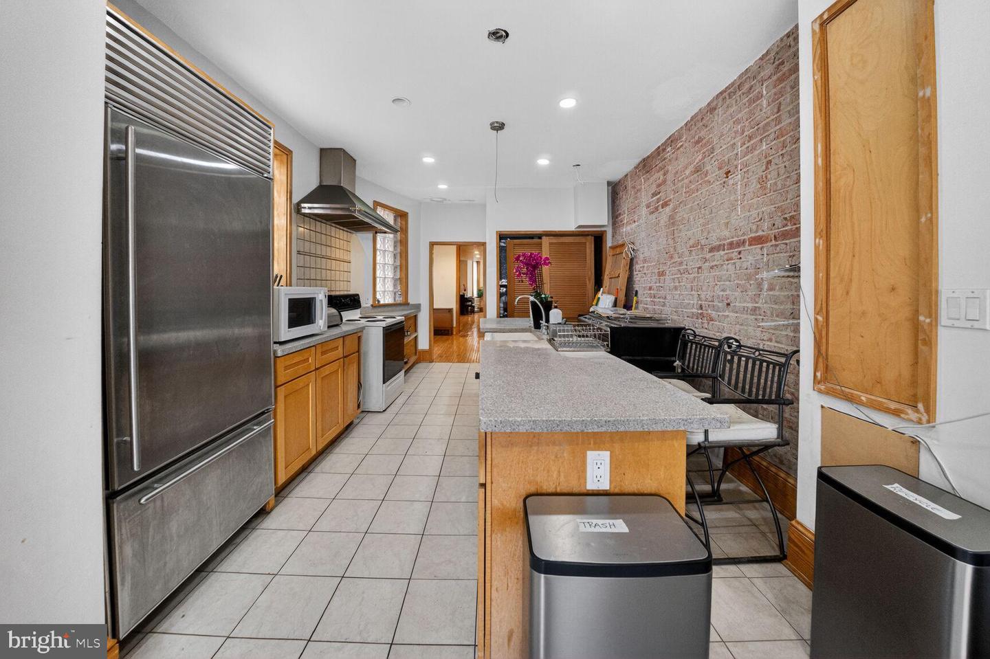 2122 1ST ST NW, WASHINGTON, District Of Columbia 20001, 6 Bedrooms Bedrooms, 11 Rooms Rooms,4 BathroomsBathrooms,Residential,For sale,2122 1ST ST NW,DCDC2246594 MLS # DCDC2246594