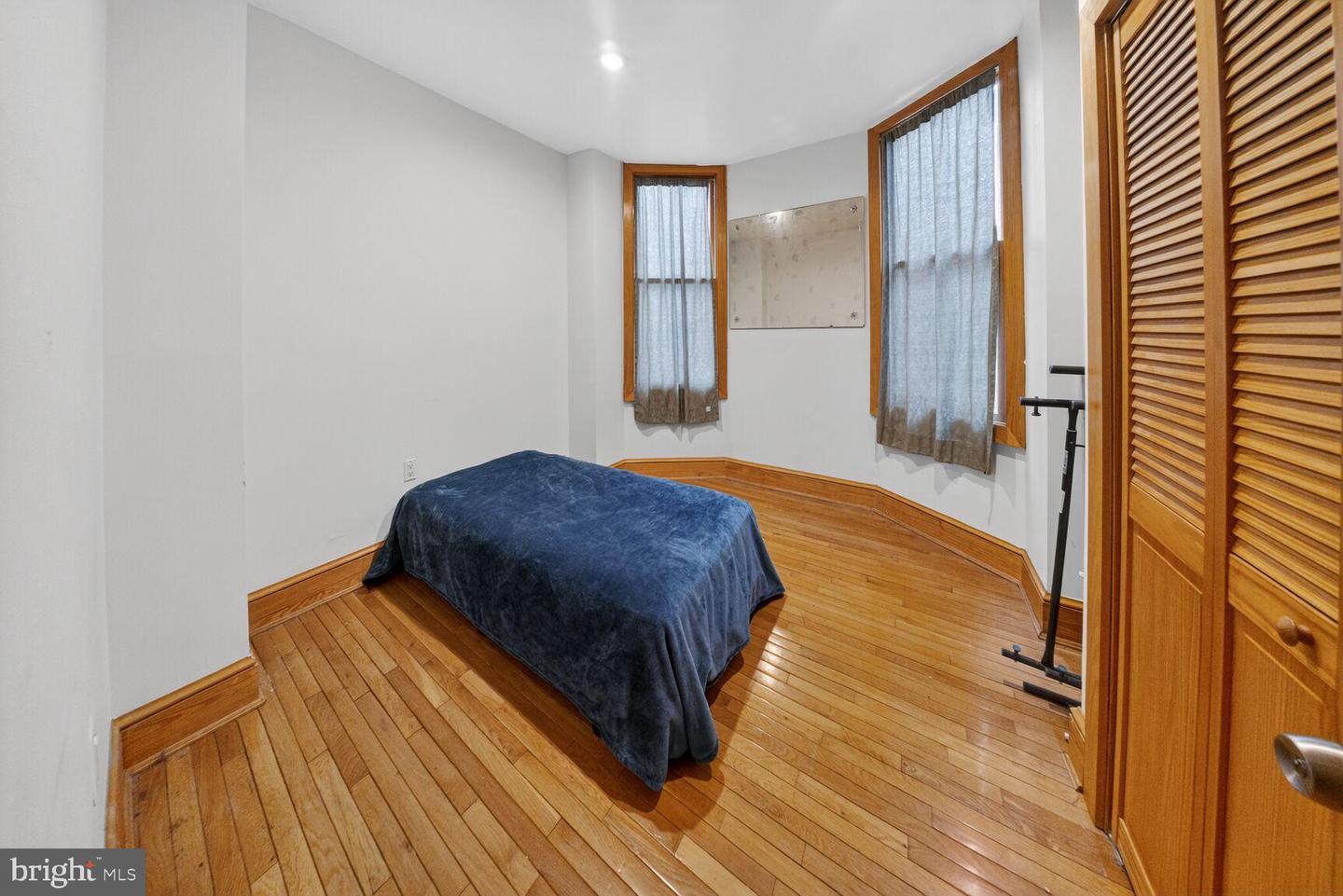 2122 1ST ST NW, WASHINGTON, District Of Columbia 20001, 6 Bedrooms Bedrooms, 11 Rooms Rooms,4 BathroomsBathrooms,Residential,For sale,2122 1ST ST NW,DCDC2246594 MLS # DCDC2246594