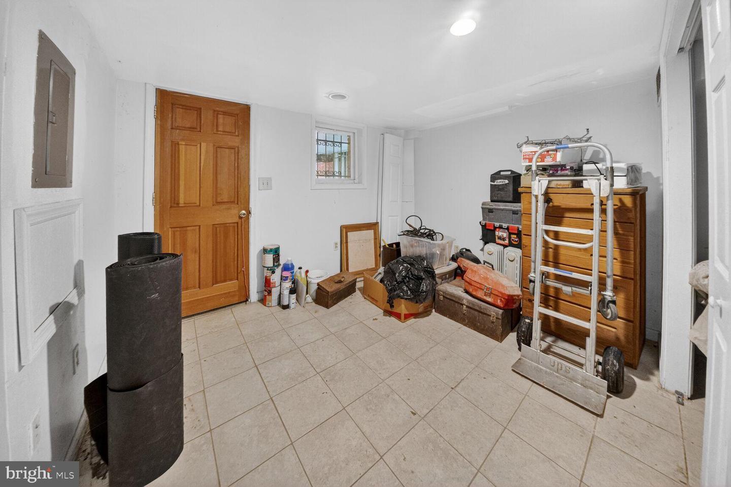 2122 1ST ST NW, WASHINGTON, District Of Columbia 20001, 6 Bedrooms Bedrooms, 11 Rooms Rooms,4 BathroomsBathrooms,Residential,For sale,2122 1ST ST NW,DCDC2246594 MLS # DCDC2246594