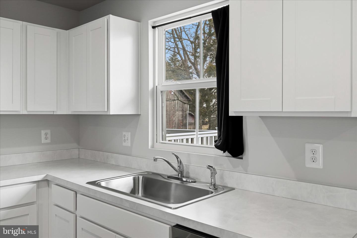 119 KENSINGTON CIR, MIDDLETOWN, Virginia 22645, 3 Bedrooms Bedrooms, ,2 BathroomsBathrooms,Residential,For sale,119 KENSINGTON CIR,VAFV2039680 MLS # VAFV2039680