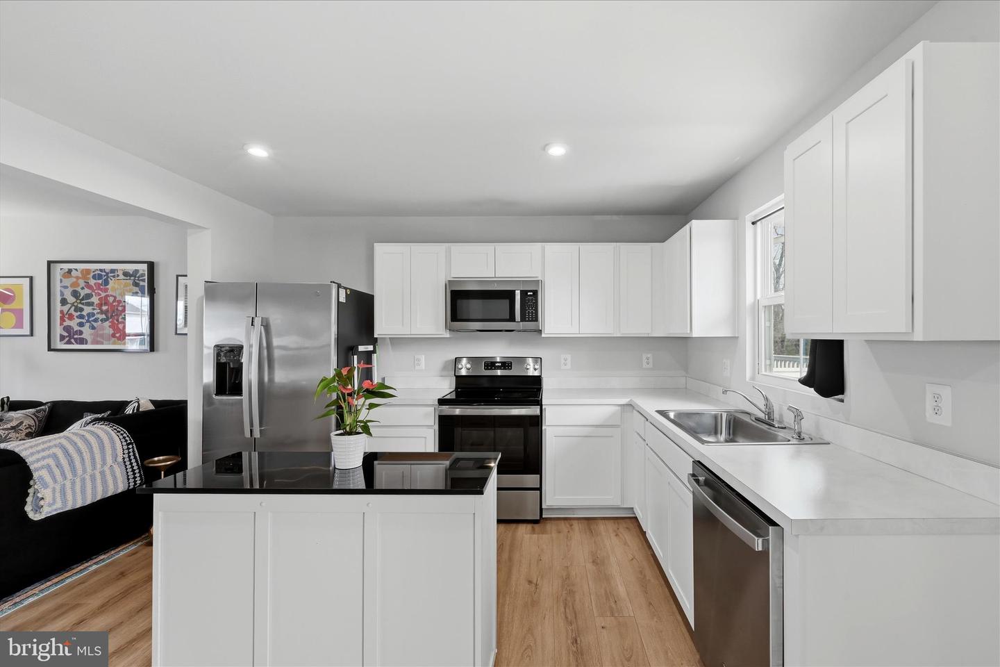 119 KENSINGTON CIR, MIDDLETOWN, Virginia 22645, 3 Bedrooms Bedrooms, ,2 BathroomsBathrooms,Residential,For sale,119 KENSINGTON CIR,VAFV2039680 MLS # VAFV2039680