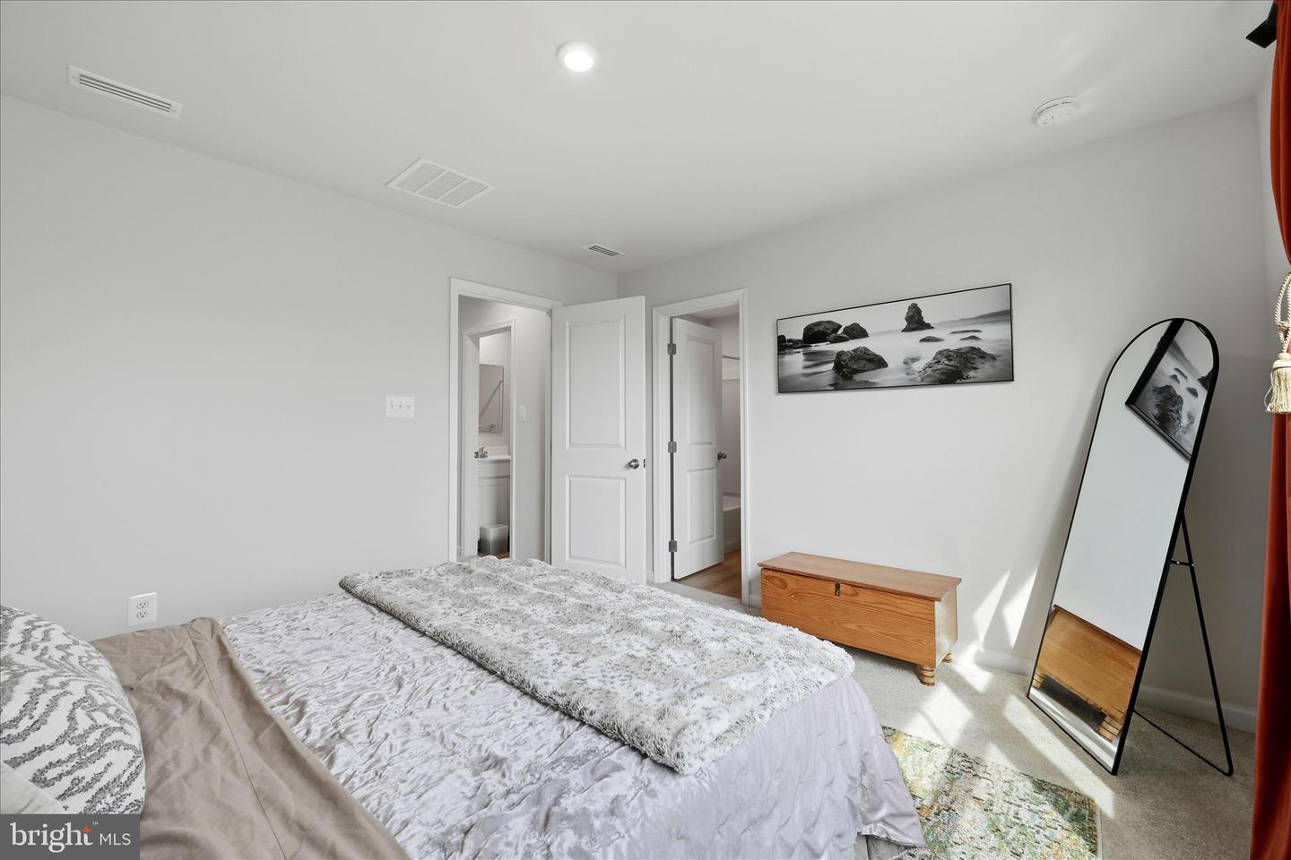 119 KENSINGTON CIR, MIDDLETOWN, Virginia 22645, 3 Bedrooms Bedrooms, ,2 BathroomsBathrooms,Residential,For sale,119 KENSINGTON CIR,VAFV2039680 MLS # VAFV2039680