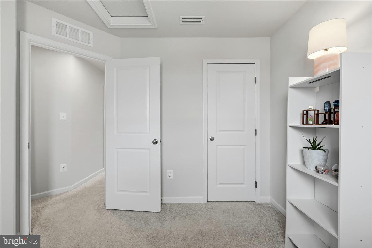 119 KENSINGTON CIR, MIDDLETOWN, Virginia 22645, 3 Bedrooms Bedrooms, ,2 BathroomsBathrooms,Residential,For sale,119 KENSINGTON CIR,VAFV2039680 MLS # VAFV2039680