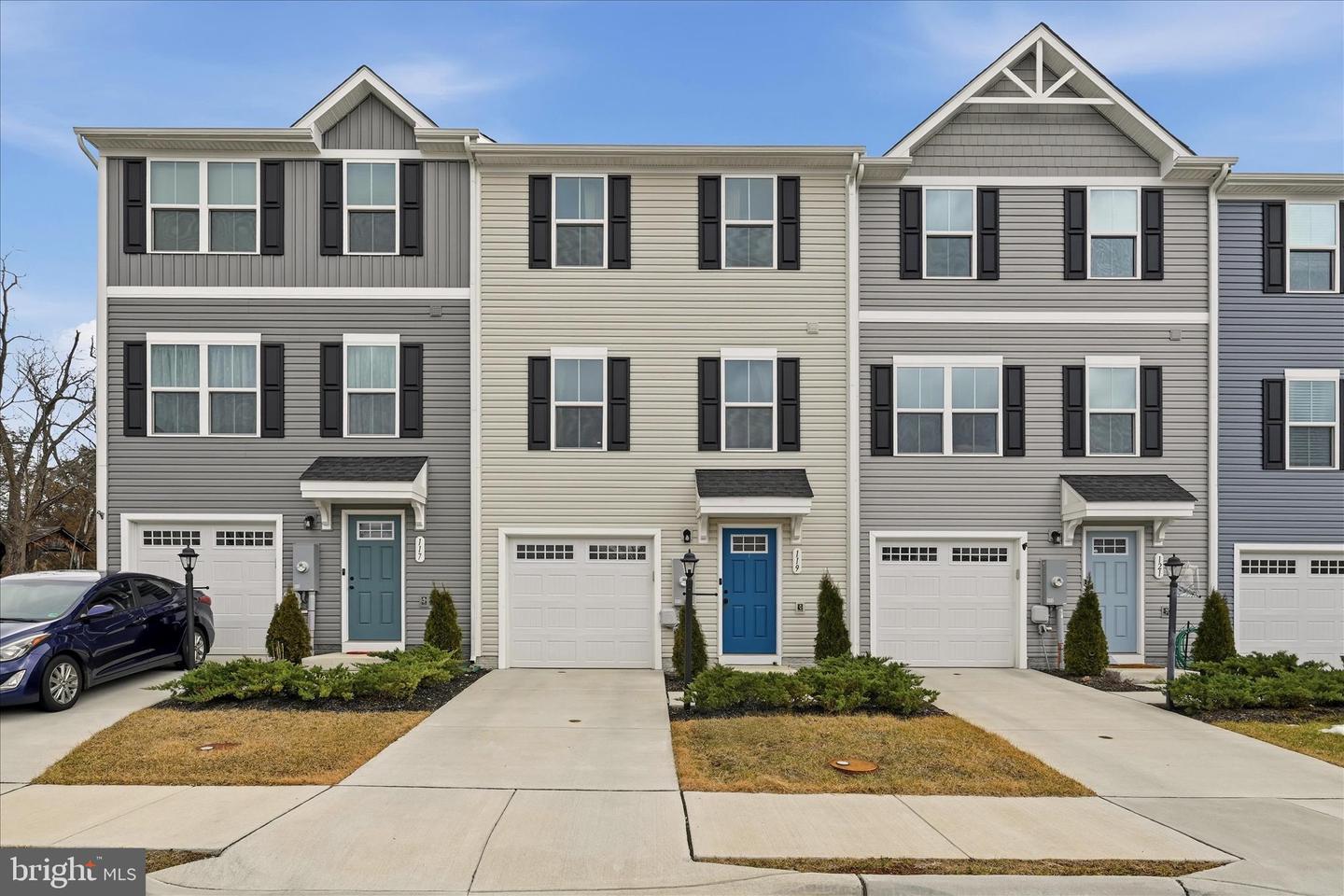 119 KENSINGTON CIR, MIDDLETOWN, Virginia 22645, 3 Bedrooms Bedrooms, ,2 BathroomsBathrooms,Residential,For sale,119 KENSINGTON CIR,VAFV2039680 MLS # VAFV2039680