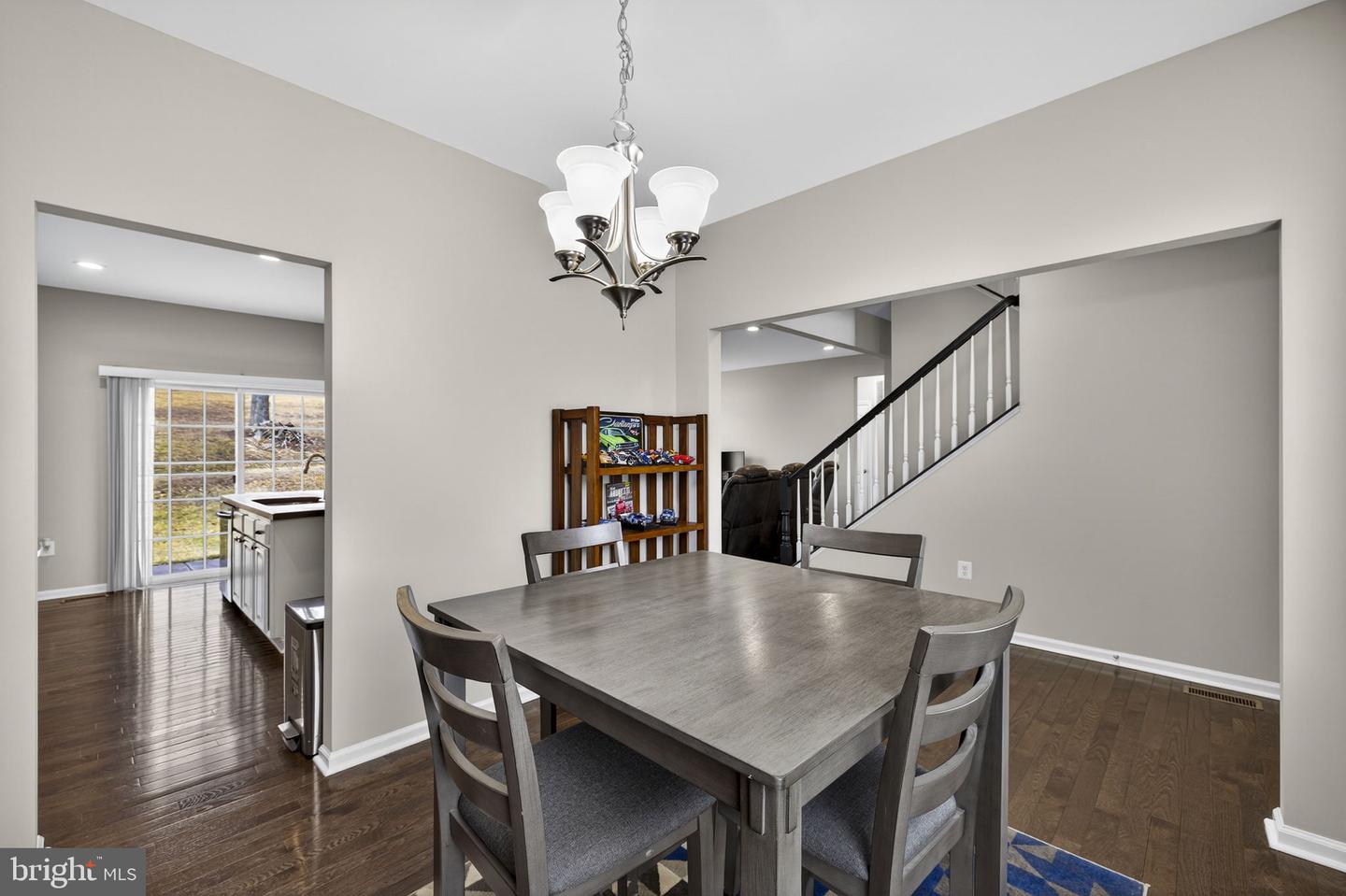 113 COLONIAL DR, CROSS JUNCTION, Virginia 22625, 5 Bedrooms Bedrooms, ,4 BathroomsBathrooms,Residential,For sale,113 COLONIAL DR,VAFV2039724 MLS # VAFV2039724