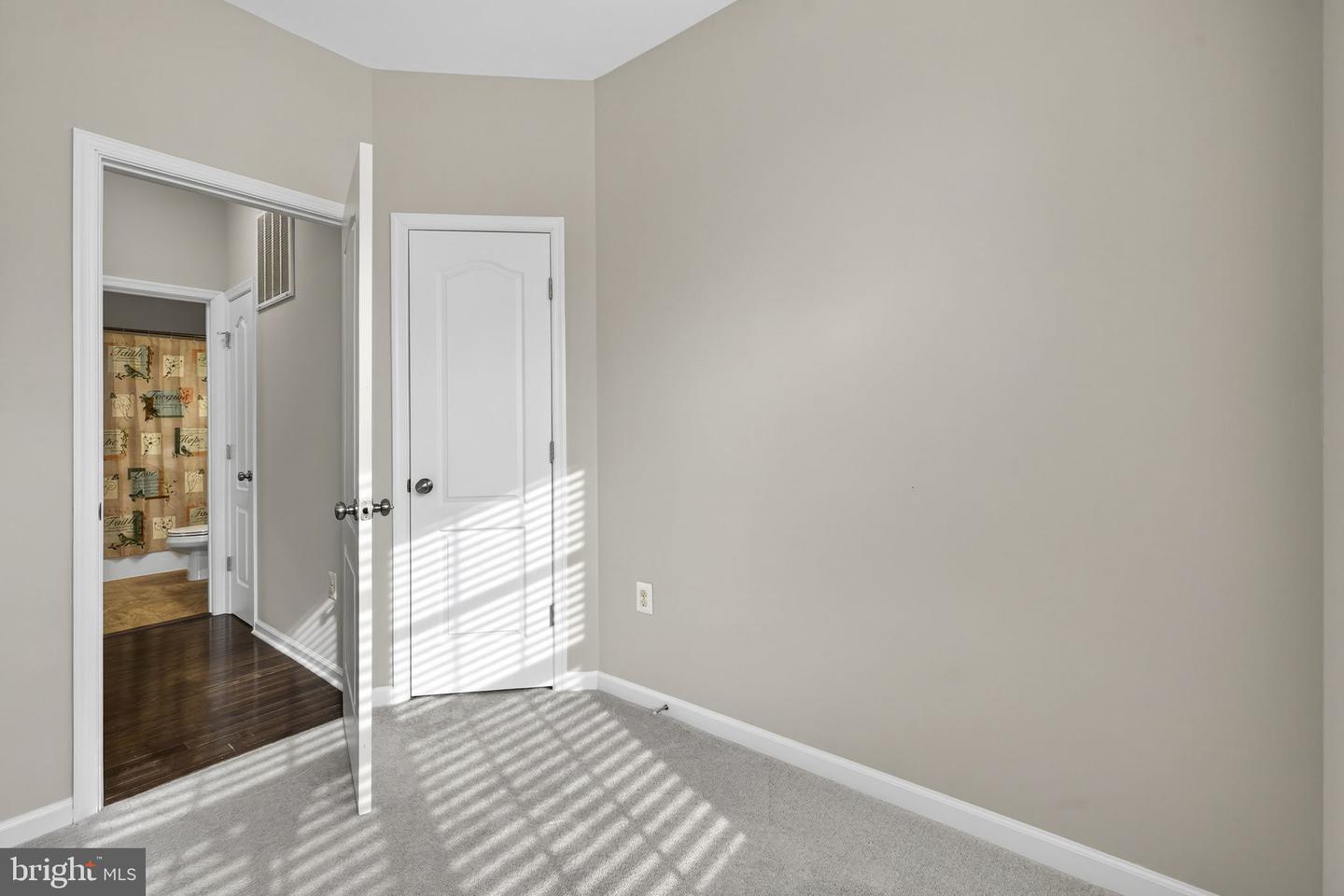 113 COLONIAL DR, CROSS JUNCTION, Virginia 22625, 5 Bedrooms Bedrooms, ,4 BathroomsBathrooms,Residential,For sale,113 COLONIAL DR,VAFV2039724 MLS # VAFV2039724