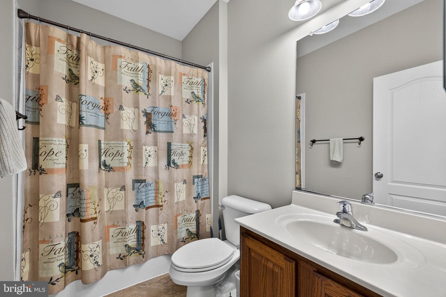 113 COLONIAL DR, CROSS JUNCTION, Virginia 22625, 5 Bedrooms Bedrooms, ,4 BathroomsBathrooms,Residential,For sale,113 COLONIAL DR,VAFV2039724 MLS # VAFV2039724