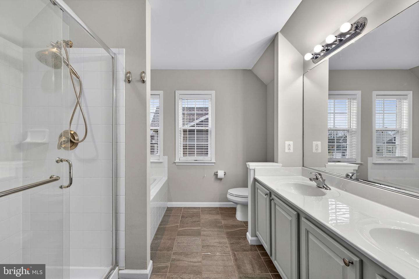 113 COLONIAL DR, CROSS JUNCTION, Virginia 22625, 5 Bedrooms Bedrooms, ,4 BathroomsBathrooms,Residential,For sale,113 COLONIAL DR,VAFV2039724 MLS # VAFV2039724