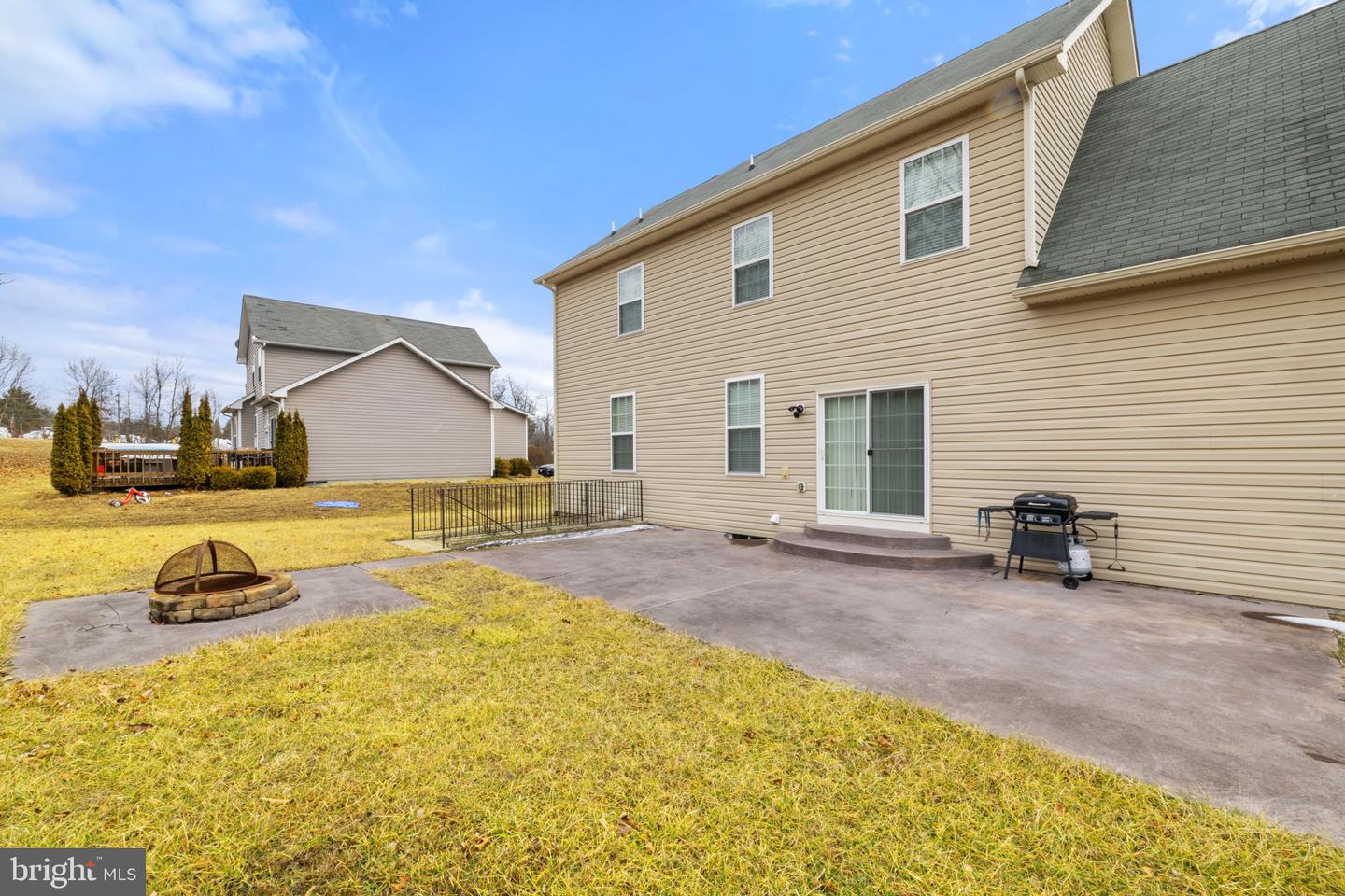 113 COLONIAL DR, CROSS JUNCTION, Virginia 22625, 5 Bedrooms Bedrooms, ,4 BathroomsBathrooms,Residential,For sale,113 COLONIAL DR,VAFV2039724 MLS # VAFV2039724