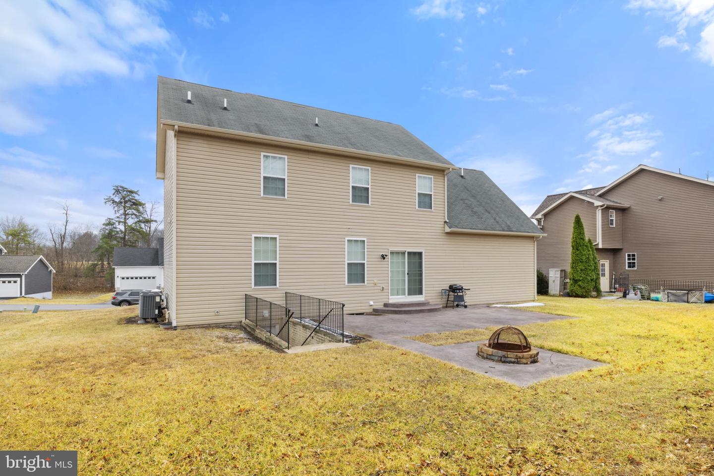 113 COLONIAL DR, CROSS JUNCTION, Virginia 22625, 5 Bedrooms Bedrooms, ,4 BathroomsBathrooms,Residential,For sale,113 COLONIAL DR,VAFV2039724 MLS # VAFV2039724