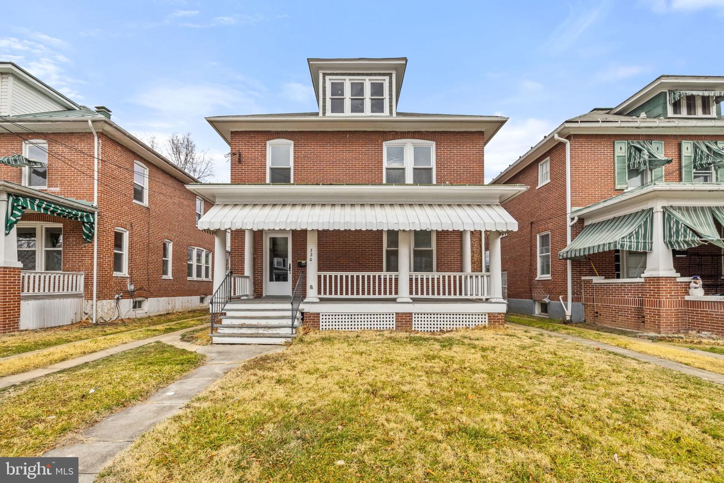 320 E PICCADILLY ST, WINCHESTER, Virginia 22601, 3 Bedrooms Bedrooms, ,2 BathroomsBathrooms,Residential,For sale,320 E PICCADILLY ST,VAWI2010018 MLS # VAWI2010018