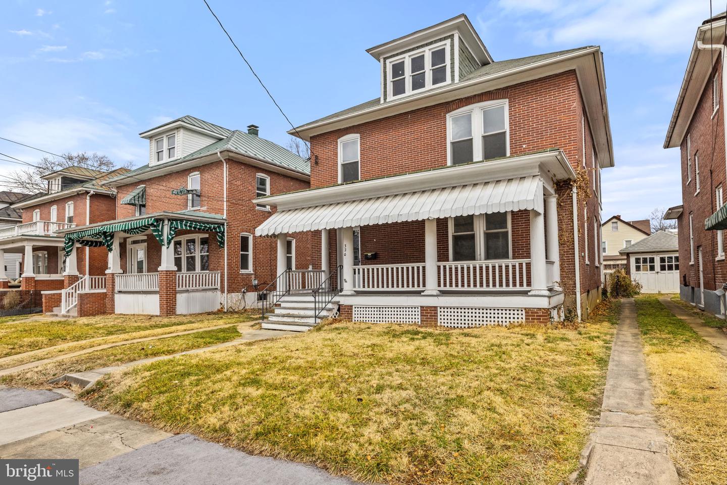 320 E PICCADILLY ST, WINCHESTER, Virginia 22601, 3 Bedrooms Bedrooms, ,2 BathroomsBathrooms,Residential,For sale,320 E PICCADILLY ST,VAWI2010018 MLS # VAWI2010018