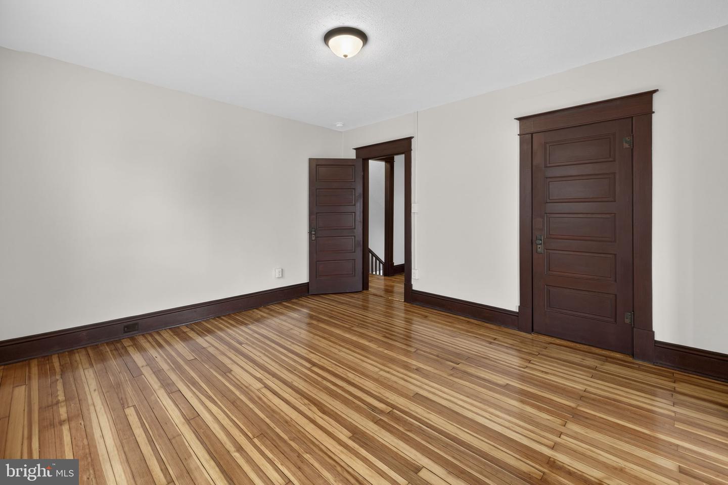 320 E PICCADILLY ST, WINCHESTER, Virginia 22601, 3 Bedrooms Bedrooms, ,2 BathroomsBathrooms,Residential,For sale,320 E PICCADILLY ST,VAWI2010018 MLS # VAWI2010018