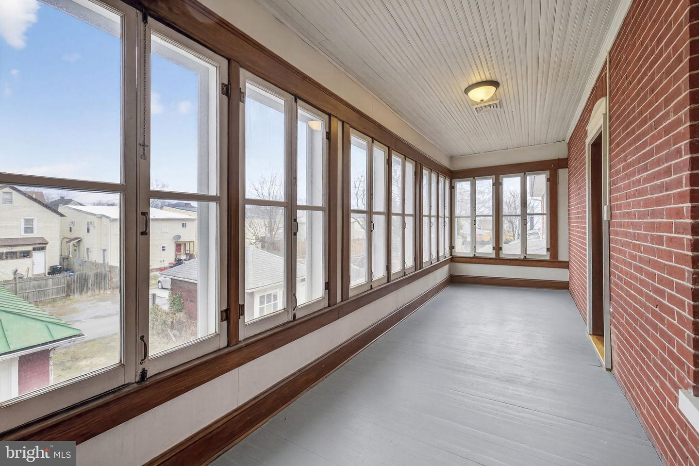 320 E PICCADILLY ST, WINCHESTER, Virginia 22601, 3 Bedrooms Bedrooms, ,2 BathroomsBathrooms,Residential,For sale,320 E PICCADILLY ST,VAWI2010018 MLS # VAWI2010018