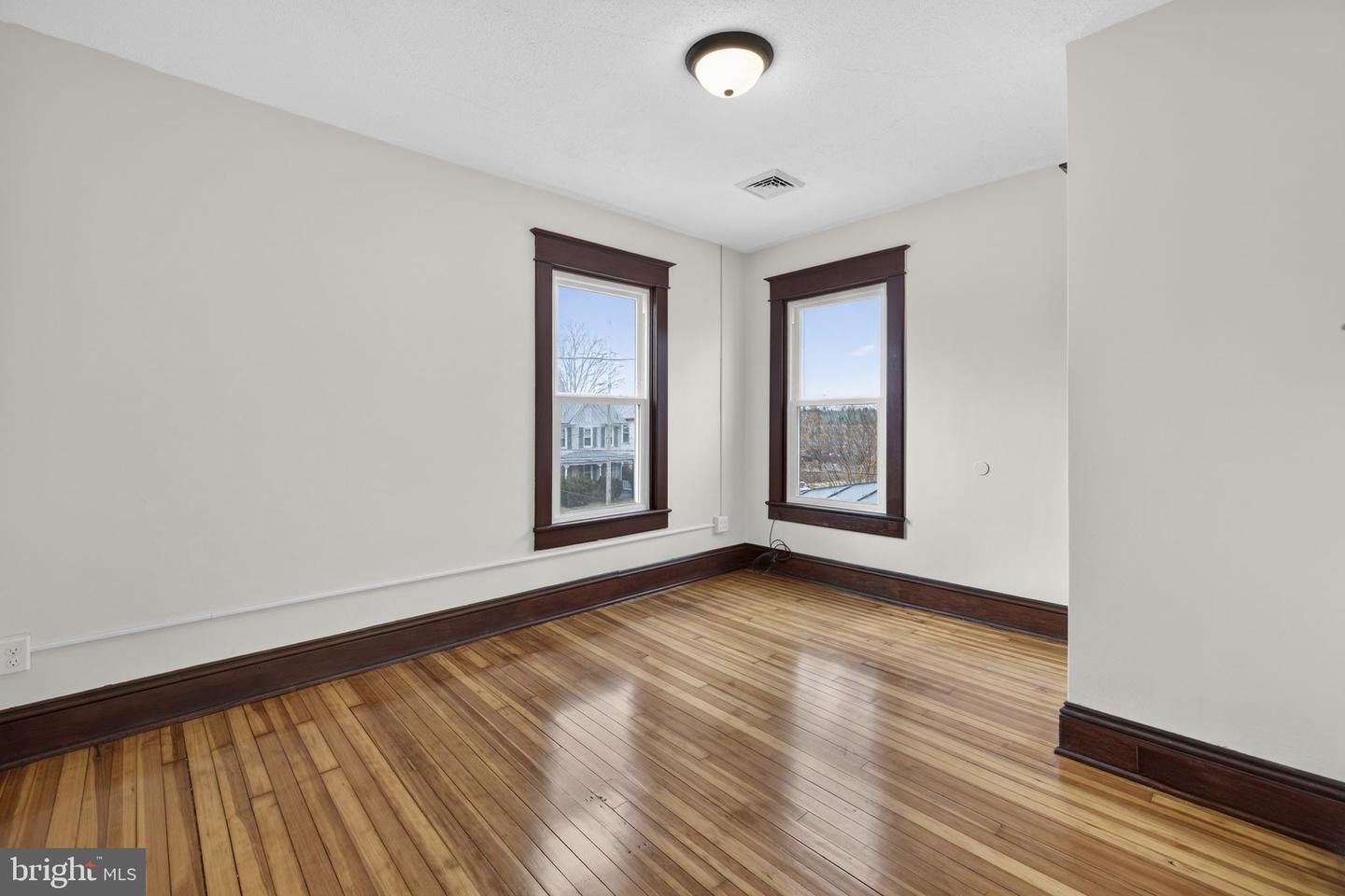 320 E PICCADILLY ST, WINCHESTER, Virginia 22601, 3 Bedrooms Bedrooms, ,2 BathroomsBathrooms,Residential,For sale,320 E PICCADILLY ST,VAWI2010018 MLS # VAWI2010018