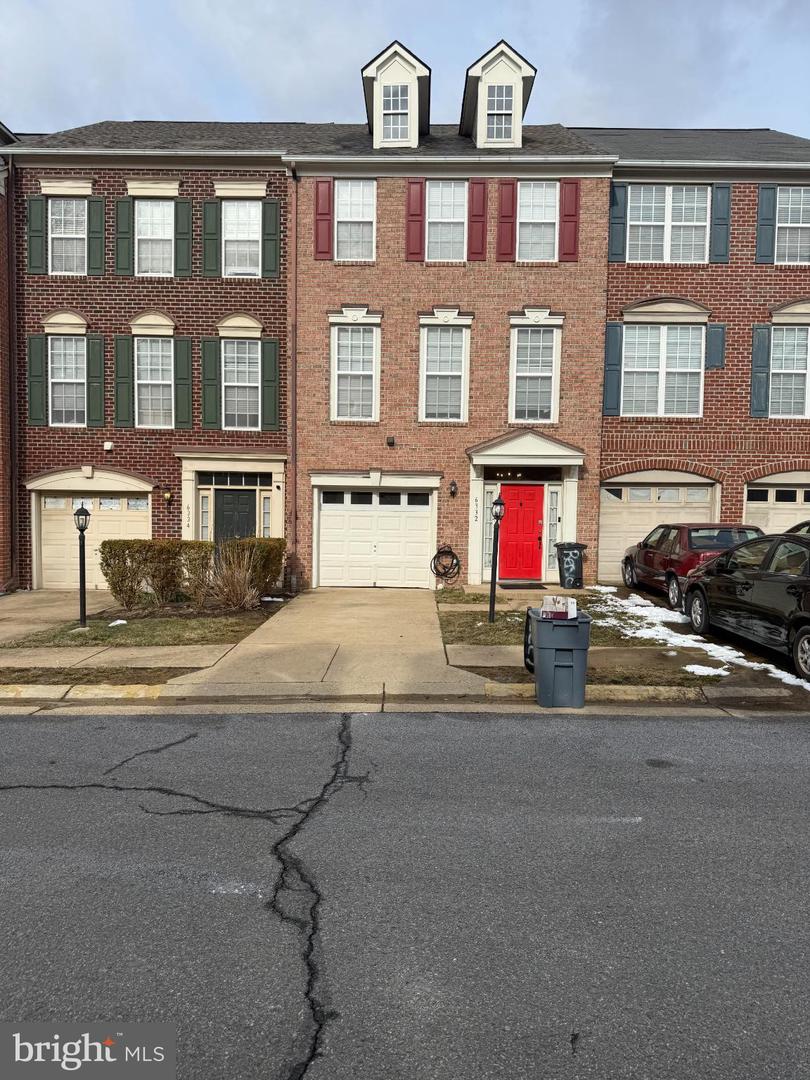 6332 ROBERT TODD CT, ALEXANDRIA, Virginia 22312, 2 Bedrooms Bedrooms, 10 Rooms Rooms,3 BathroomsBathrooms,Residential,For sale,6332 ROBERT TODD CT,VAFX2292152 MLS # VAFX2292152