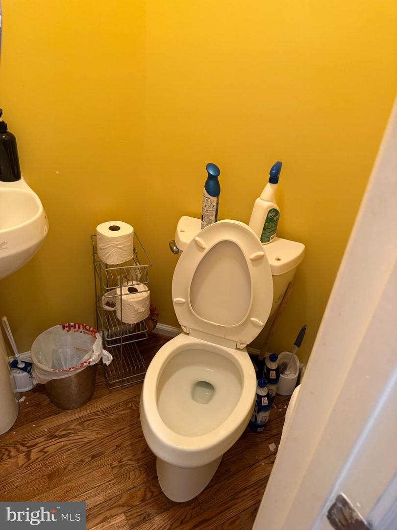 6332 ROBERT TODD CT, ALEXANDRIA, Virginia 22312, 2 Bedrooms Bedrooms, 10 Rooms Rooms,3 BathroomsBathrooms,Residential,For sale,6332 ROBERT TODD CT,VAFX2292152 MLS # VAFX2292152 6332 ROBERT TODD CT, ALEXANDRIA, Virginia 22312, 2 Bedrooms Bedrooms, 10 Rooms Rooms,3 BathroomsBathrooms,Residential,For sale,6332 ROBERT TODD CT,VAFX2292152 MLS # VAFX2292152