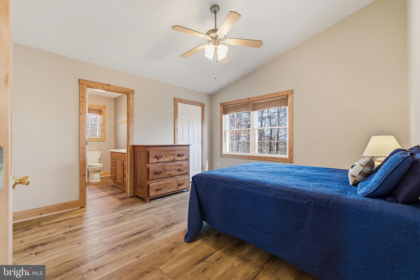 86 MAPLE AVE, MOUNT JACKSON, Virginia 22842, 3 Bedrooms Bedrooms, 10 Rooms Rooms,2 BathroomsBathrooms,Residential,For sale,86 MAPLE AVE,VASH2013646 MLS # VASH2013646