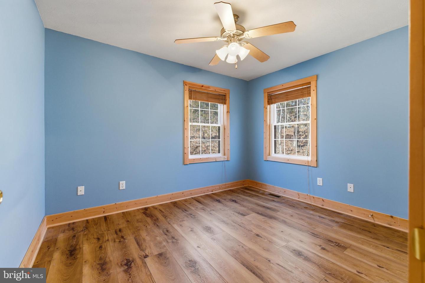 86 MAPLE AVE, MOUNT JACKSON, Virginia 22842, 3 Bedrooms Bedrooms, 10 Rooms Rooms,2 BathroomsBathrooms,Residential,For sale,86 MAPLE AVE,VASH2013646 MLS # VASH2013646