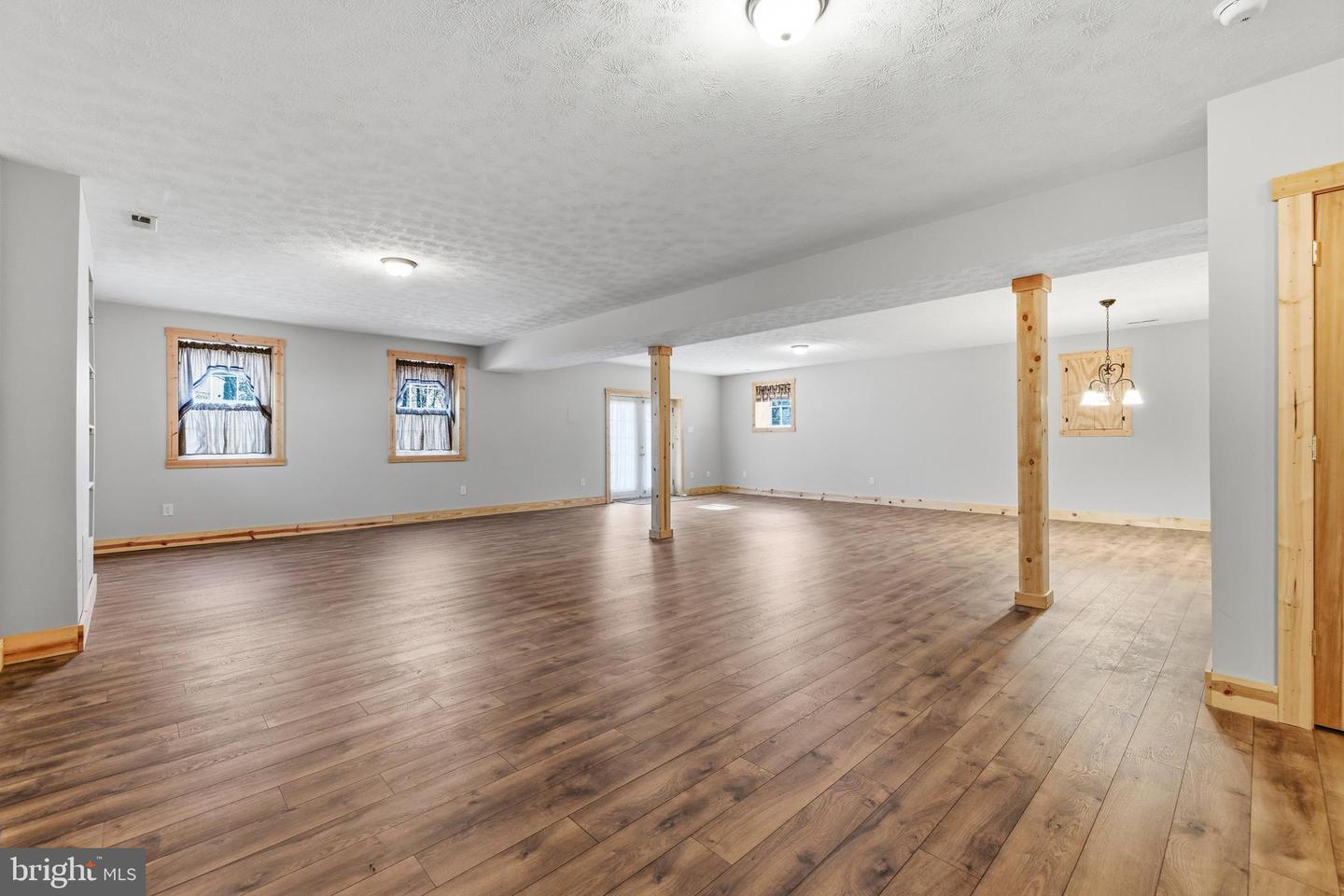 86 MAPLE AVE, MOUNT JACKSON, Virginia 22842, 3 Bedrooms Bedrooms, 10 Rooms Rooms,2 BathroomsBathrooms,Residential,For sale,86 MAPLE AVE,VASH2013646 MLS # VASH2013646